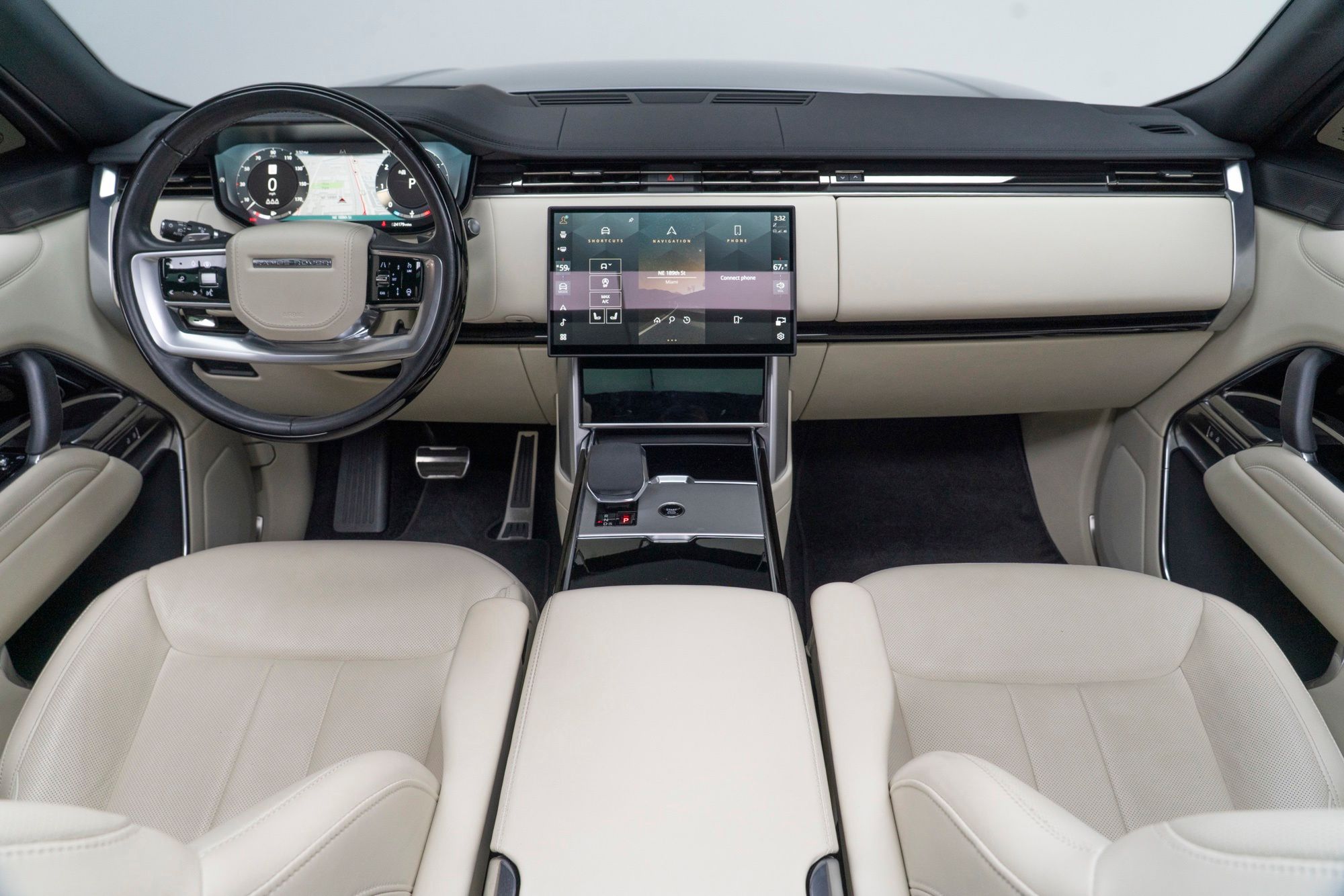 2025 Land Rover Range Rover - Thumbnail 2
