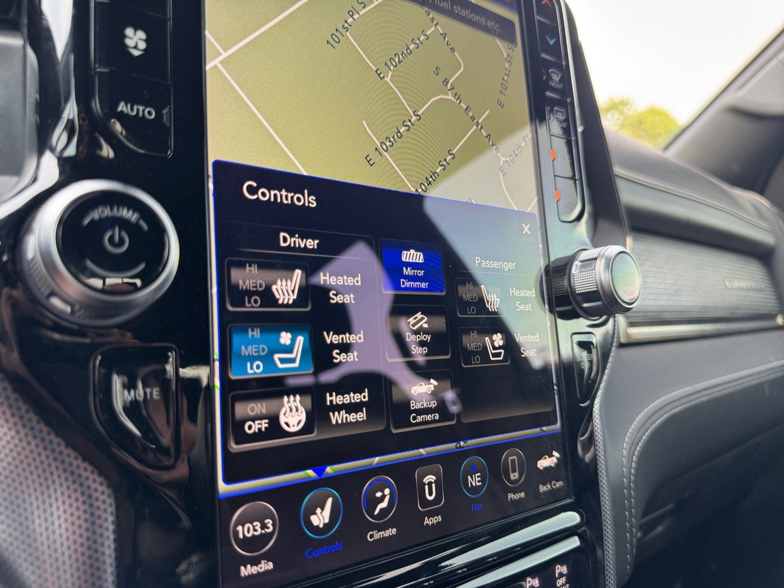Used 2019 Ram 1500 Limited 4D Crew Cab