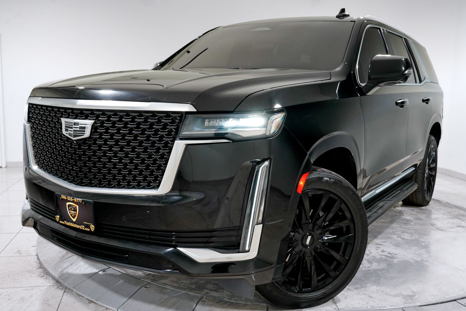 2021 Cadillac Escalade 2WD Luxury's photo