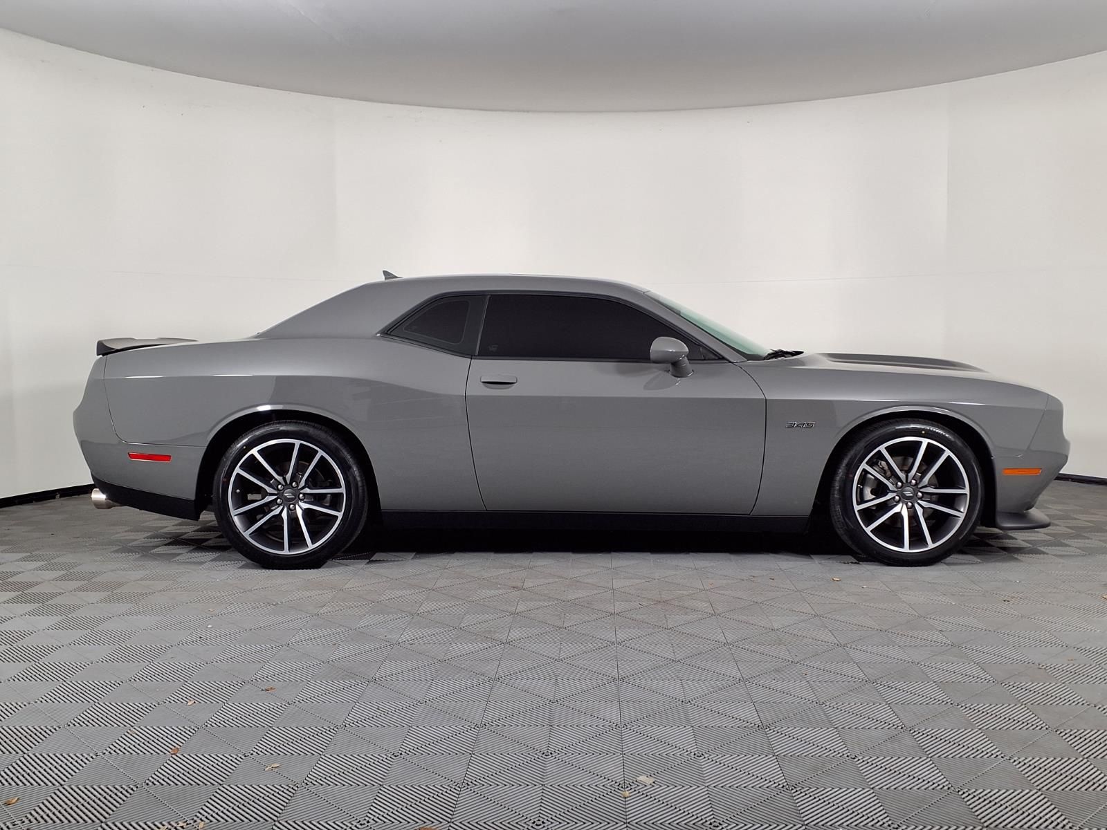 2023 Dodge Challenger R/T - Photo 33