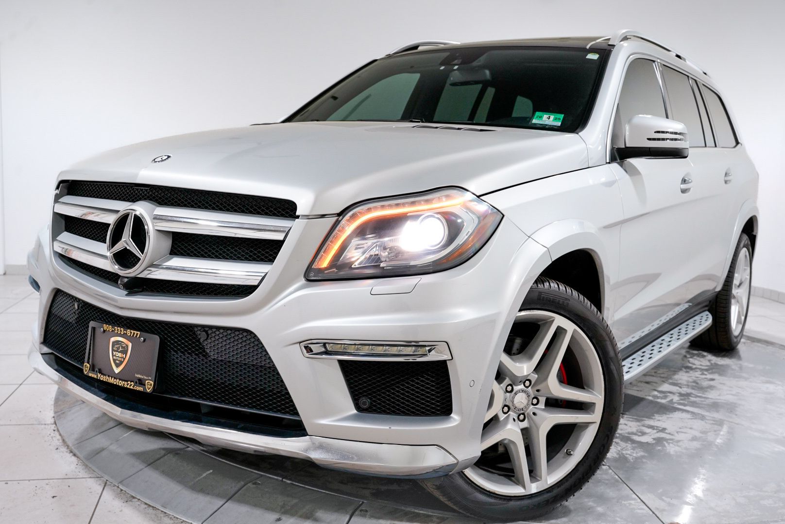 Silver 2015 Mercedes-Benz GL-Class GL 550 4MATIC SUV / Crossover All-Wheel Drive 7-Speed Automatic