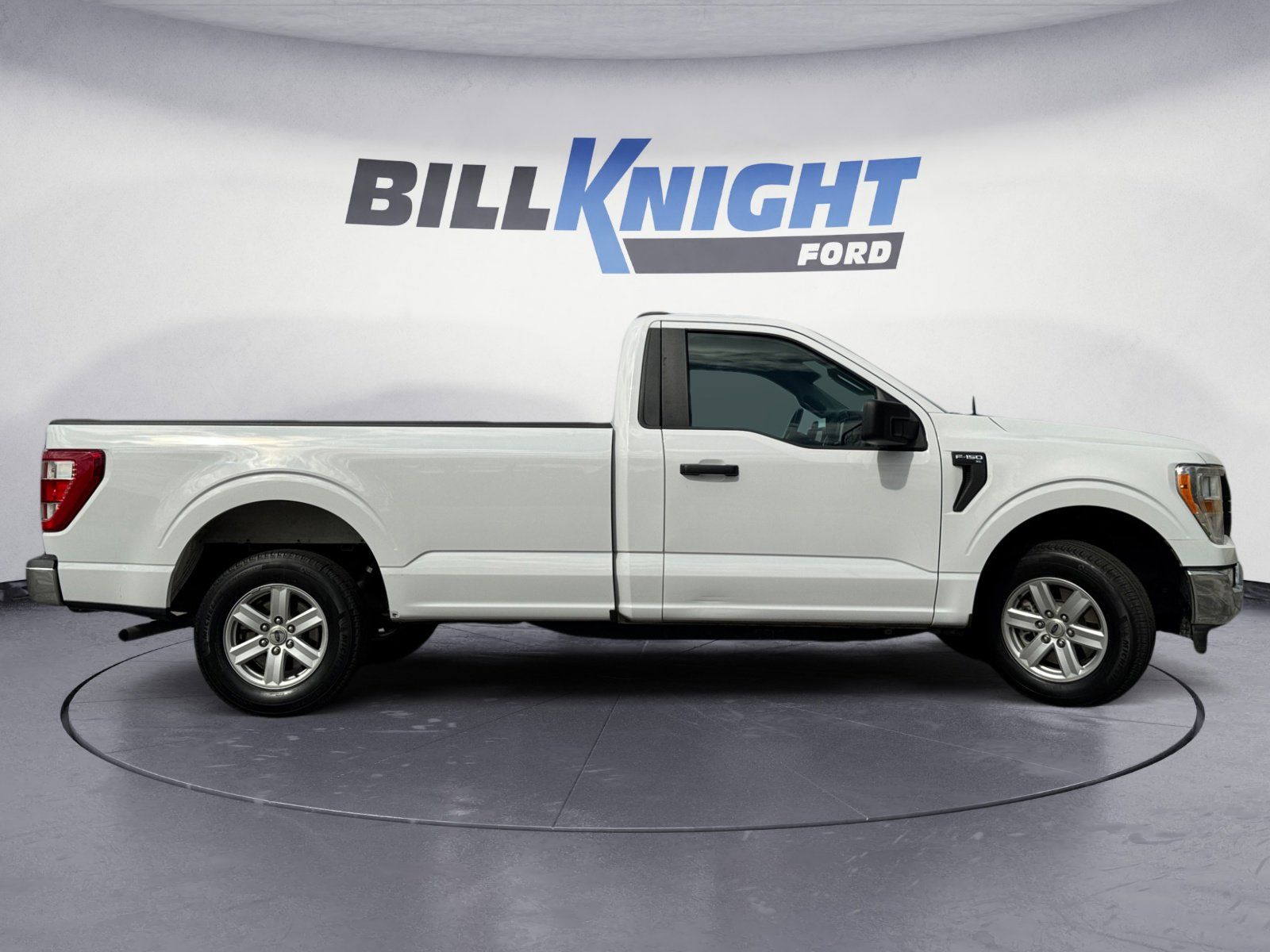 View vehicle photo 6