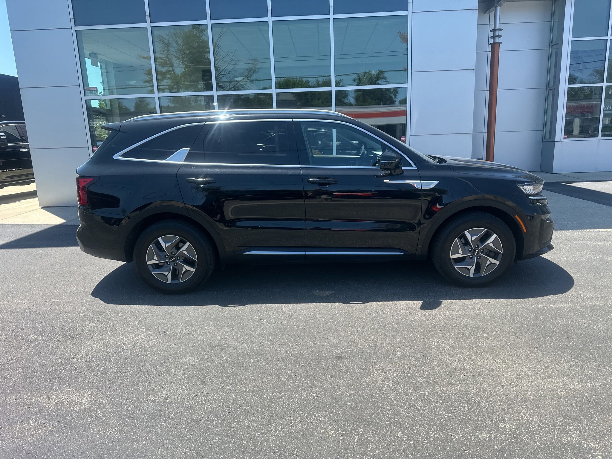 Black 2021 Kia Sorento Hybrid S FWD SUV / Crossover Front-Wheel Drive Automatic
