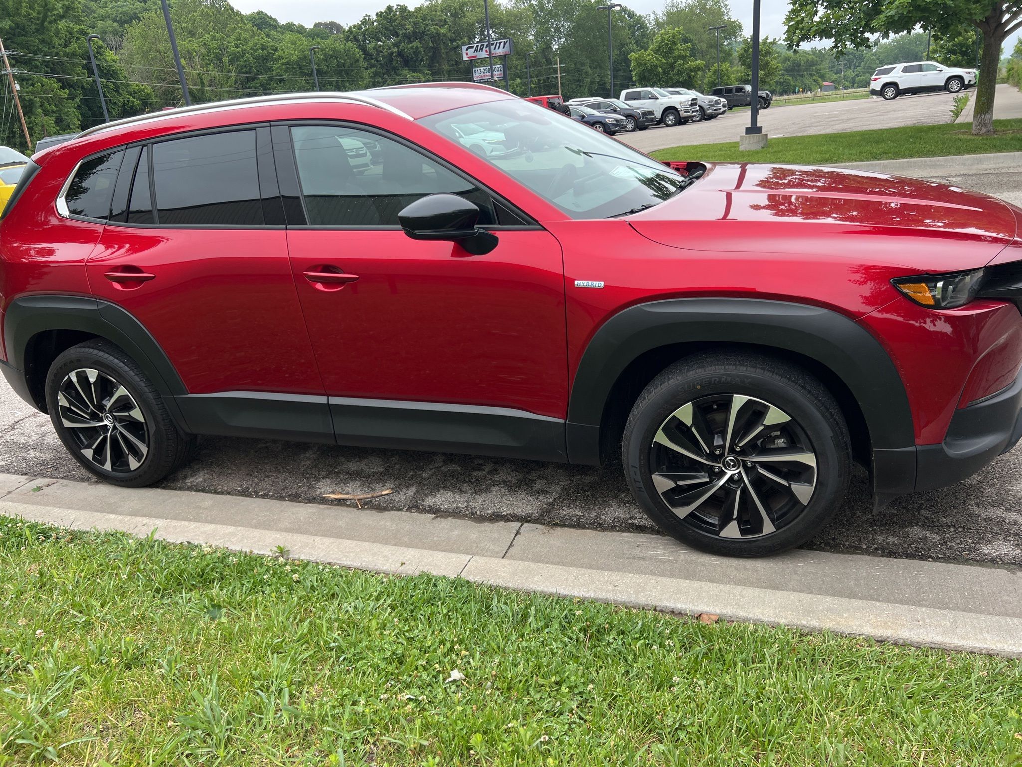 View vehicle photo 4