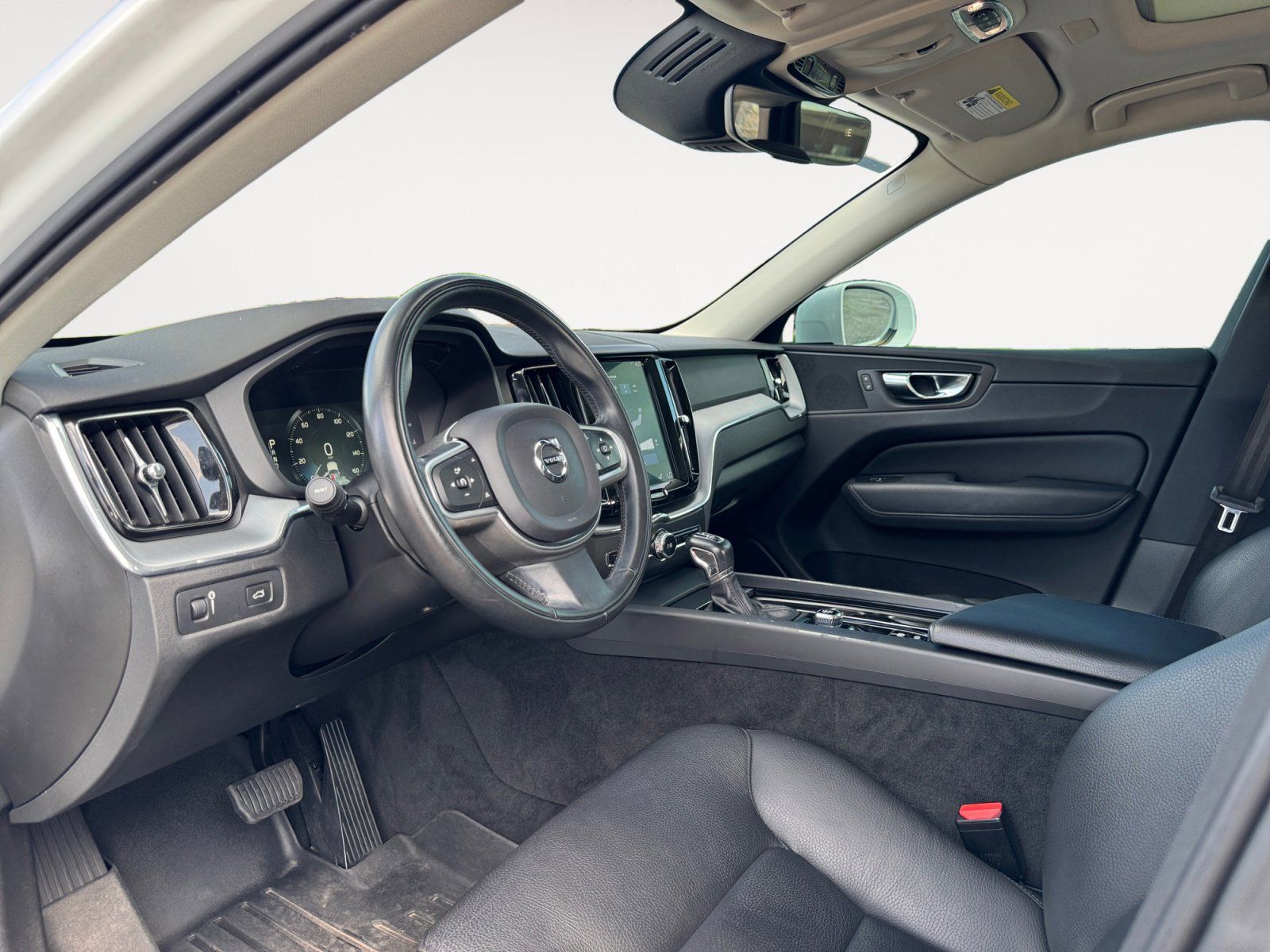 Used 2019 Volvo XC60 T6 Momentum 4D Sport Utility