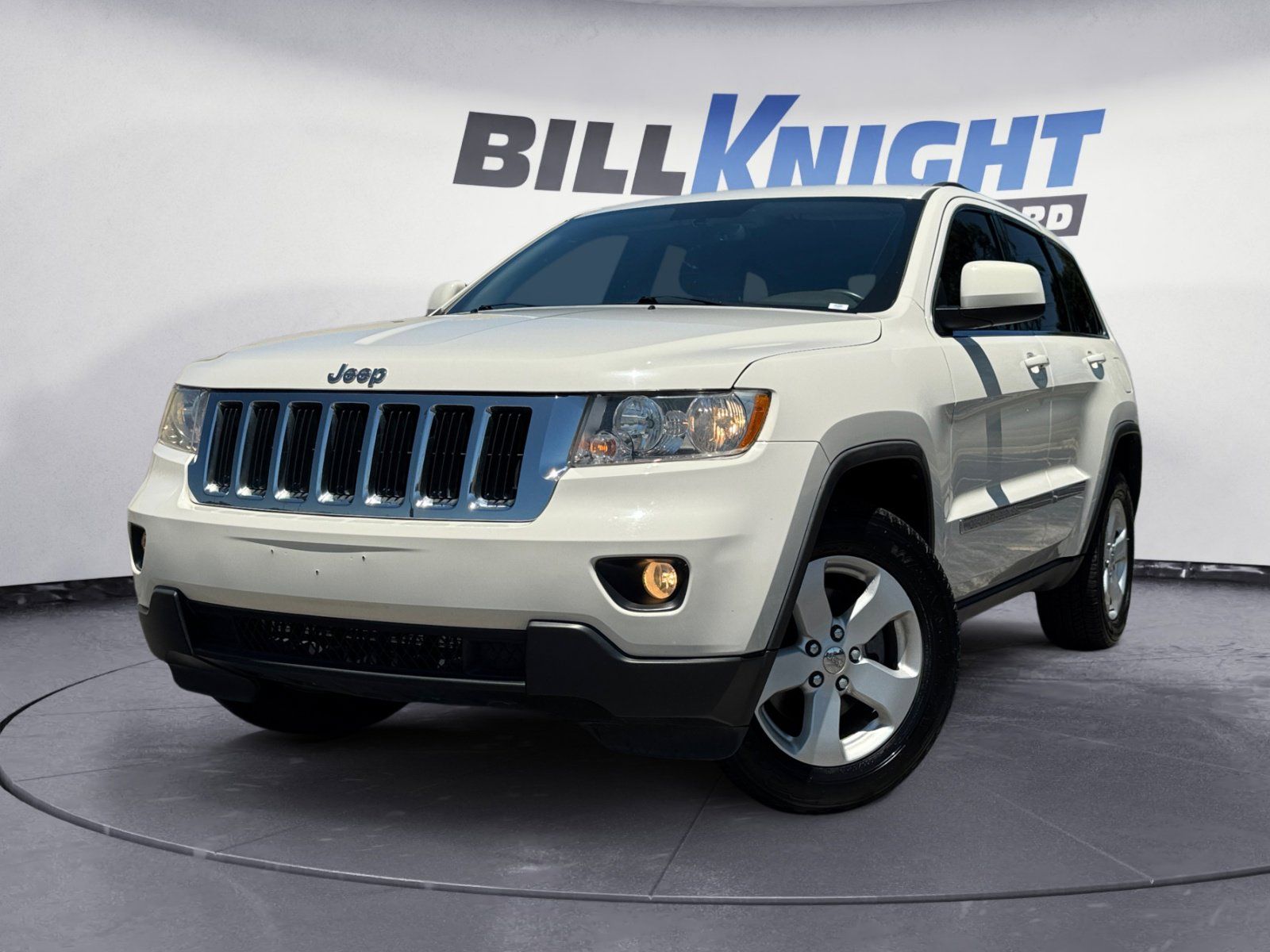 Stone White Clearcoat 2011 Jeep Grand Cherokee Laredo SUV / Crossover 4X2 5-Speed Automatic