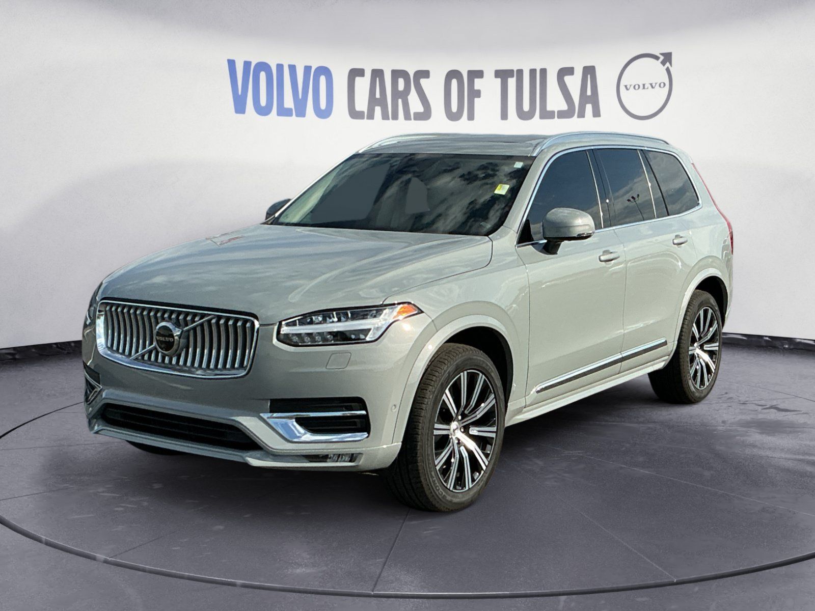 2025 Volvo XC90 B6 Plus Bright Theme 7-Passenger AWD   