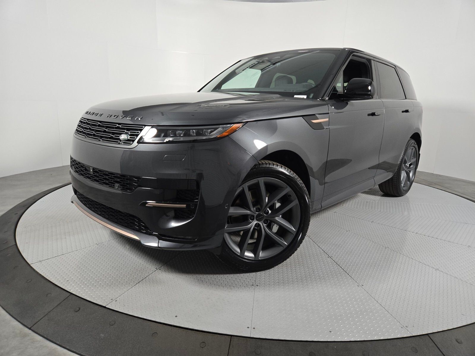 2026 Land Rover Range Rover Sport P400 Dynamic SE AWD