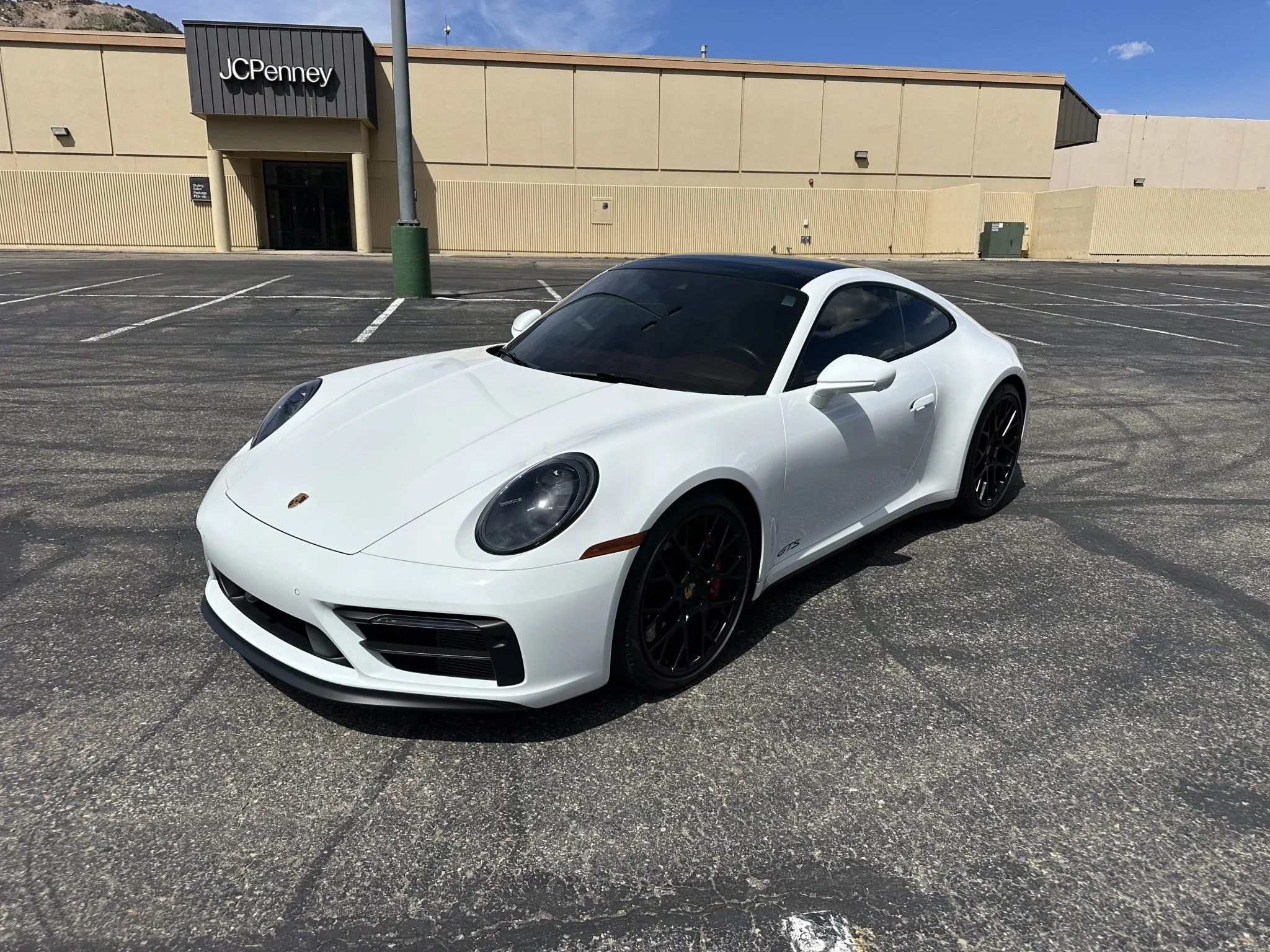 White 2023 Porsche 911 Carrera GTS Coupe RWD Coupe Rear-Wheel Drive 8-Speed Automatic