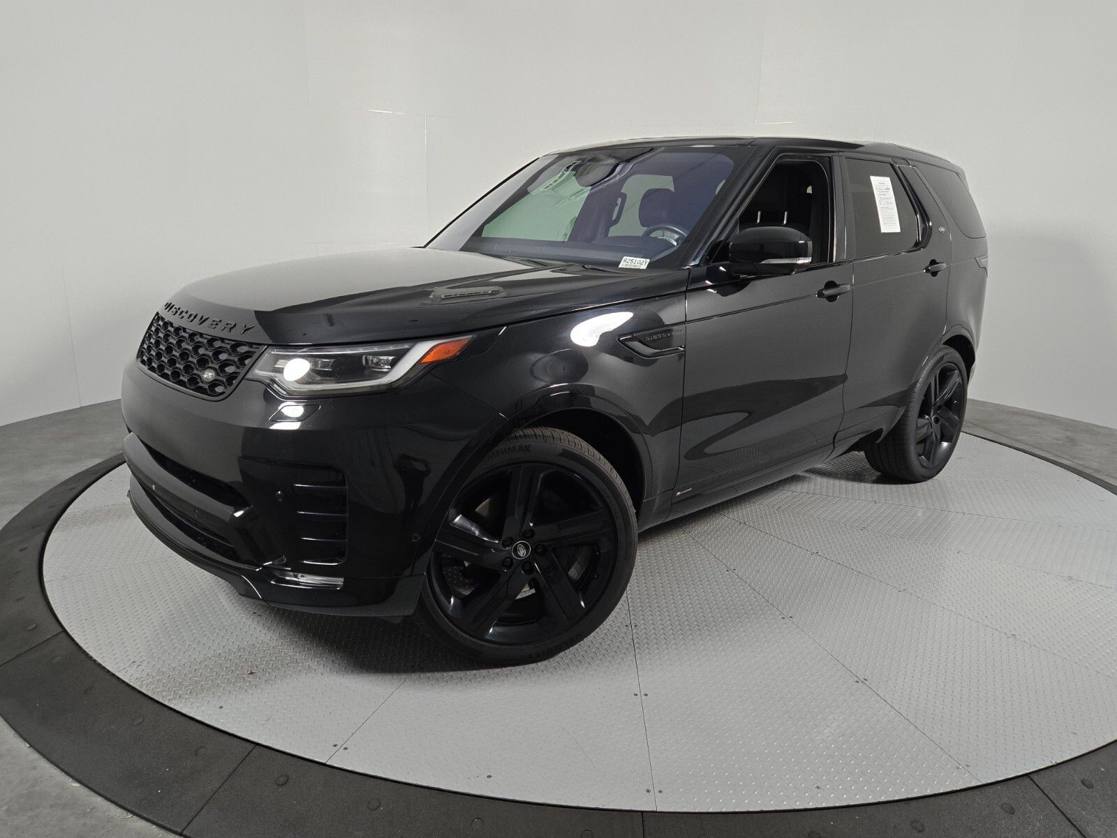 Santorini Black Metallic 2021 Land Rover Discovery SUV / Crossover All-Wheel Drive 8-Speed Automatic