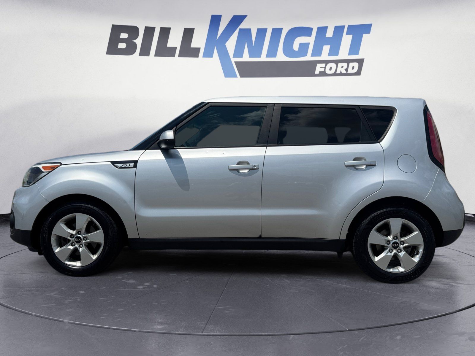 Bright Silver 2019 Kia Soul Wagon Front-Wheel Drive 6-Speed Automatic