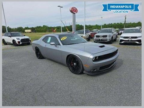 Silver (Billet Clearcoat) 2018 Dodge Challenger R/T Scat Pack RWD Coupe Rear-Wheel Drive 6-Speed Manual