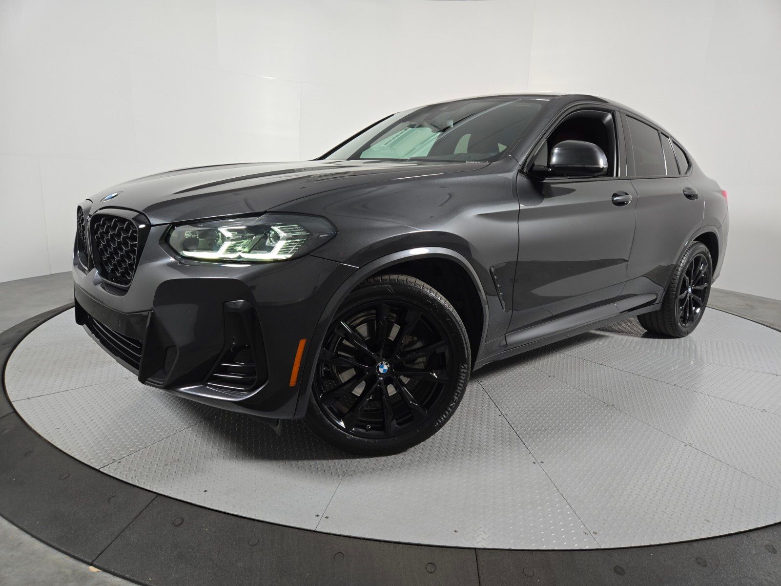 Gray (Dark Graphite Metallic) 2023 BMW X4 xDrive30i AWD SUV / Crossover All-Wheel Drive 8-Speed Automatic