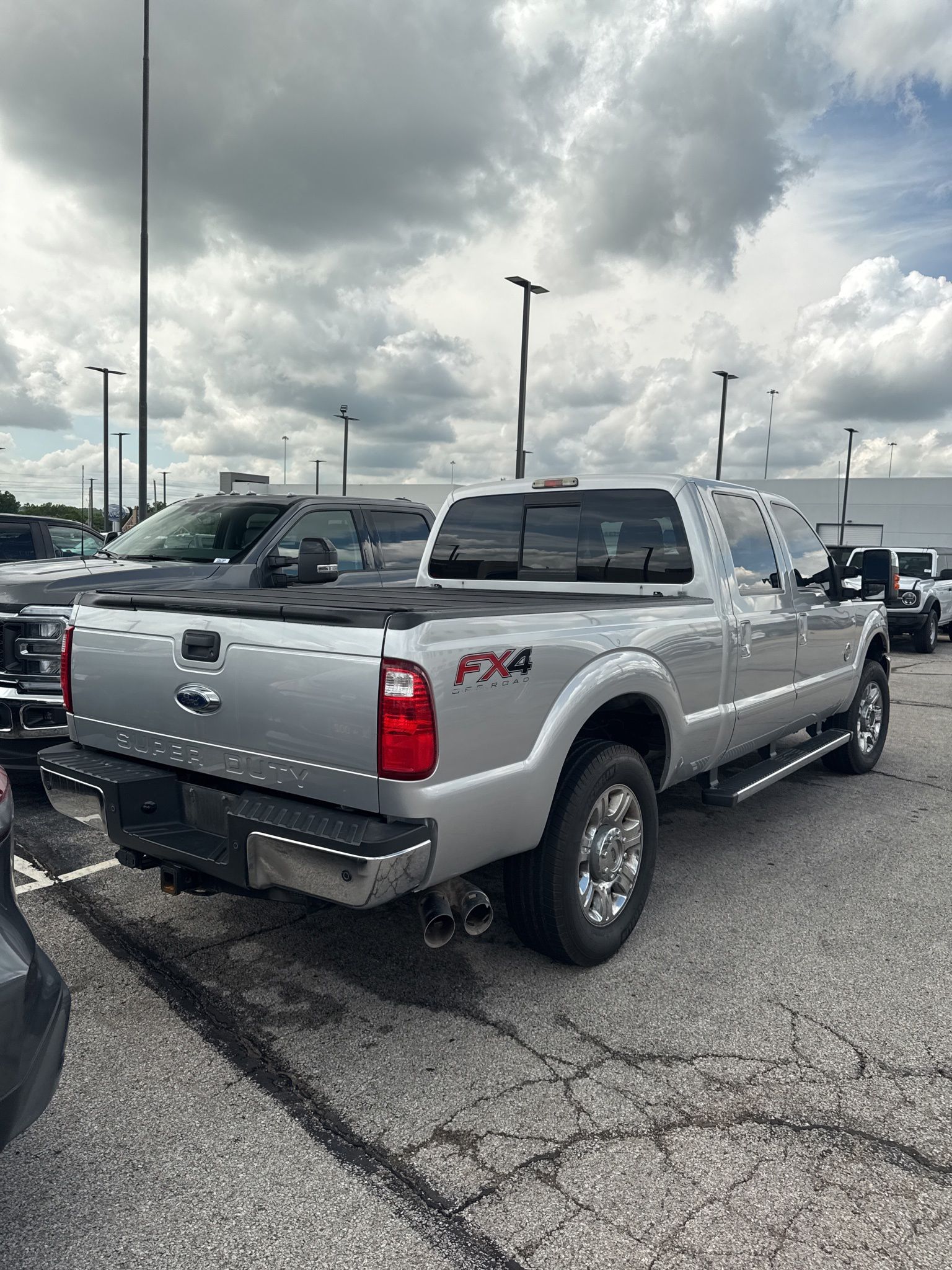 Used 2016 Ford Super Duty F-250 Lariat 4D Crew Cab