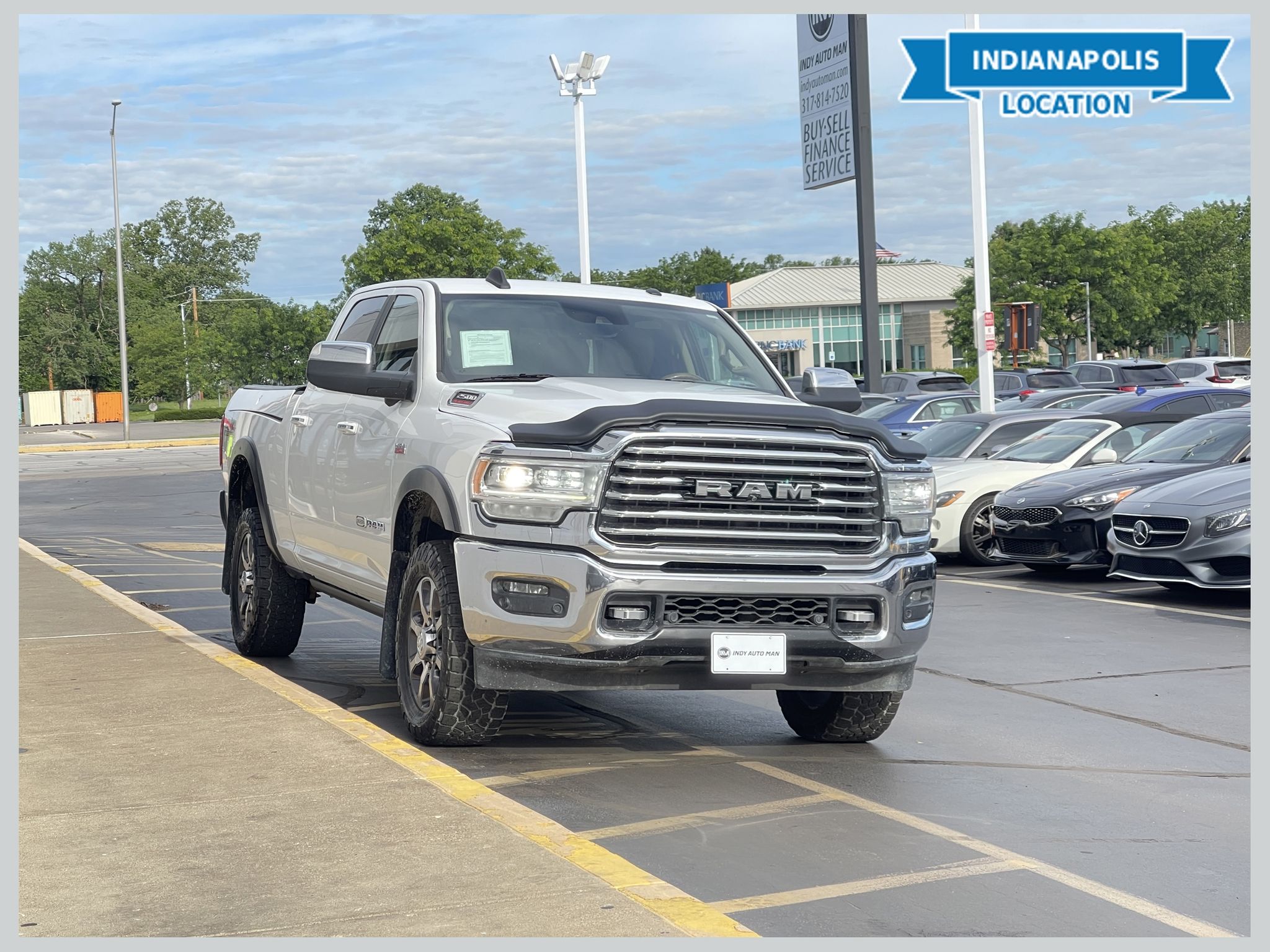 Bright White Clearcoat 2019 RAM 2500 Laramie Longhorn Crew Cab 4WD Pickup Truck Four-Wheel Drive 8-Speed Automatic