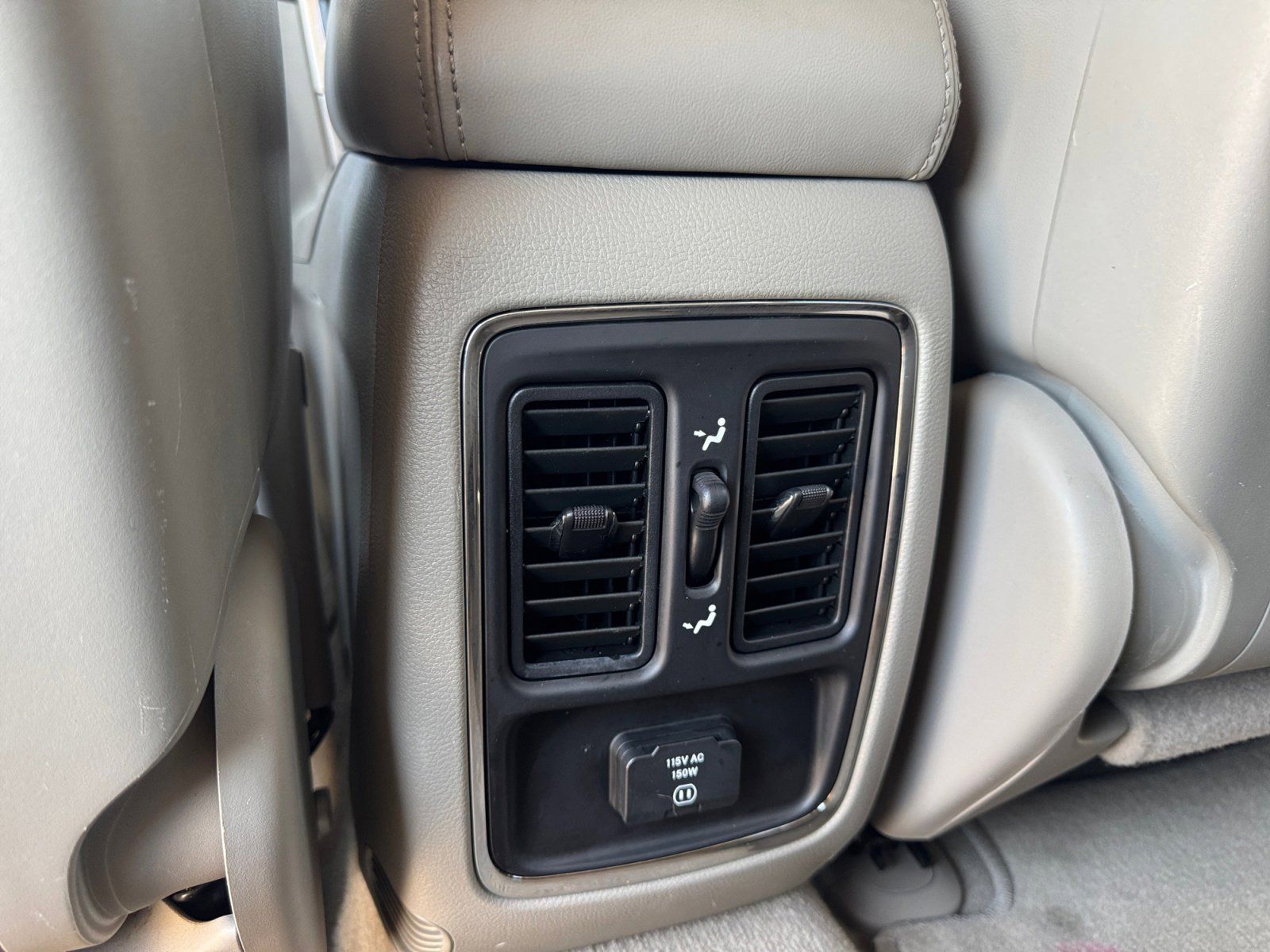 Used 2011 Jeep Grand Cherokee Laredo 4D Sport Utility