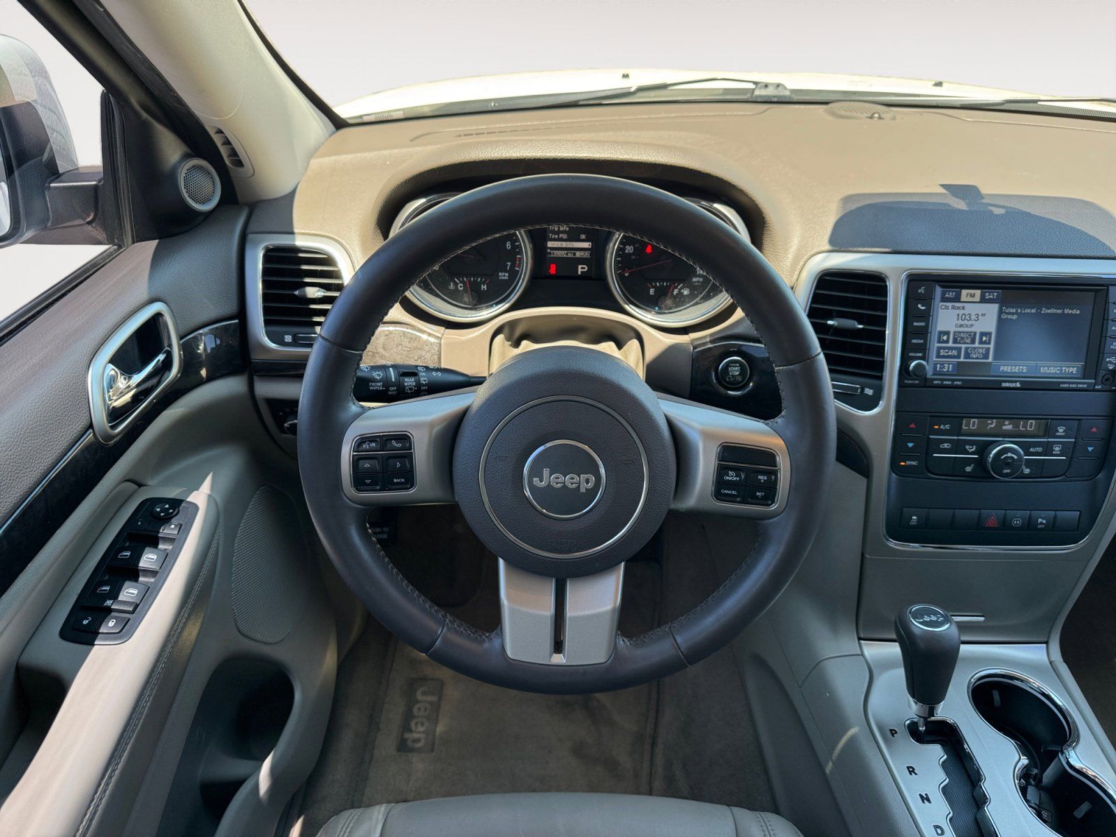 Used 2011 Jeep Grand Cherokee Laredo 4D Sport Utility