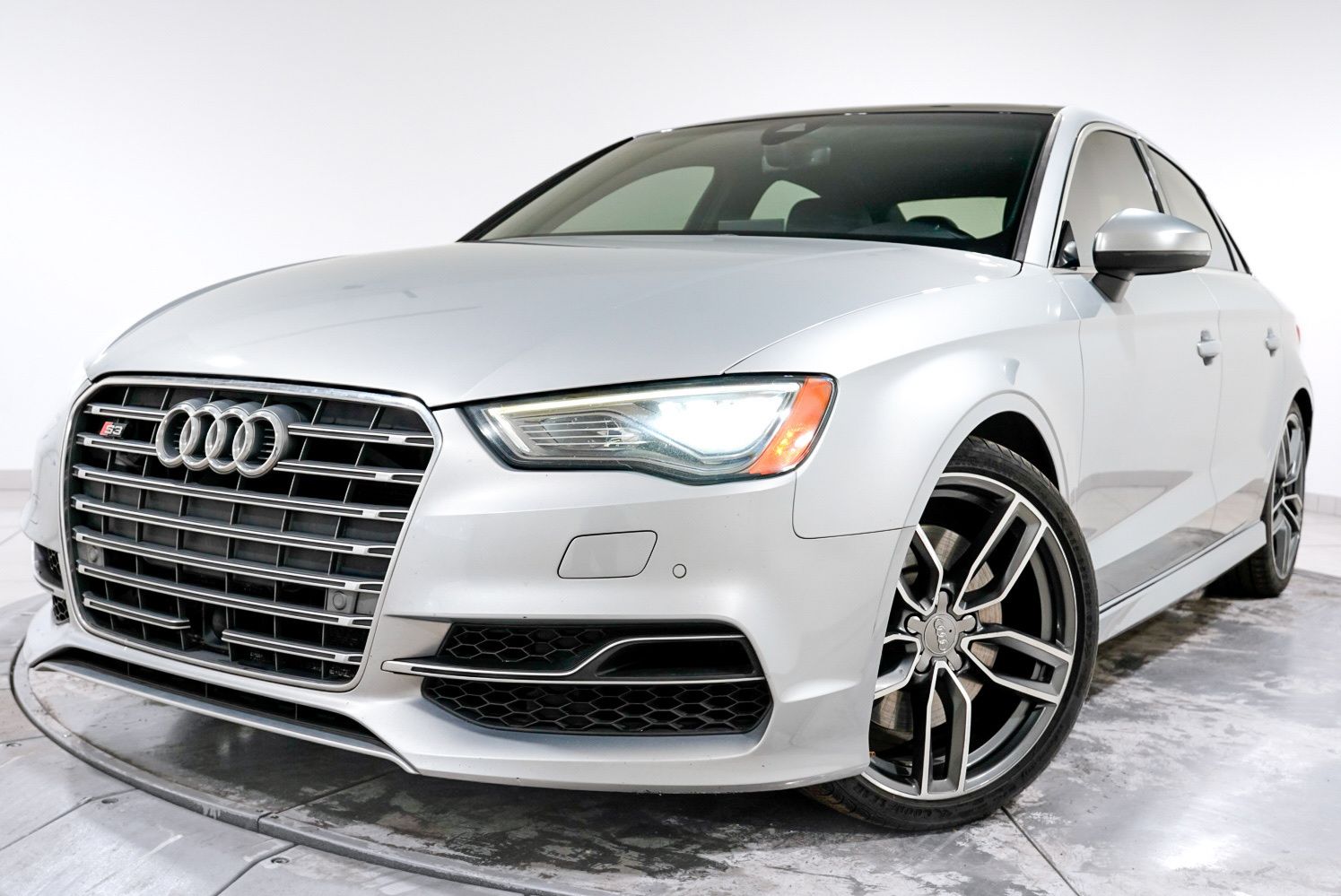 2016 Audi S3 2.0T quattro S tronic Prestige's photo