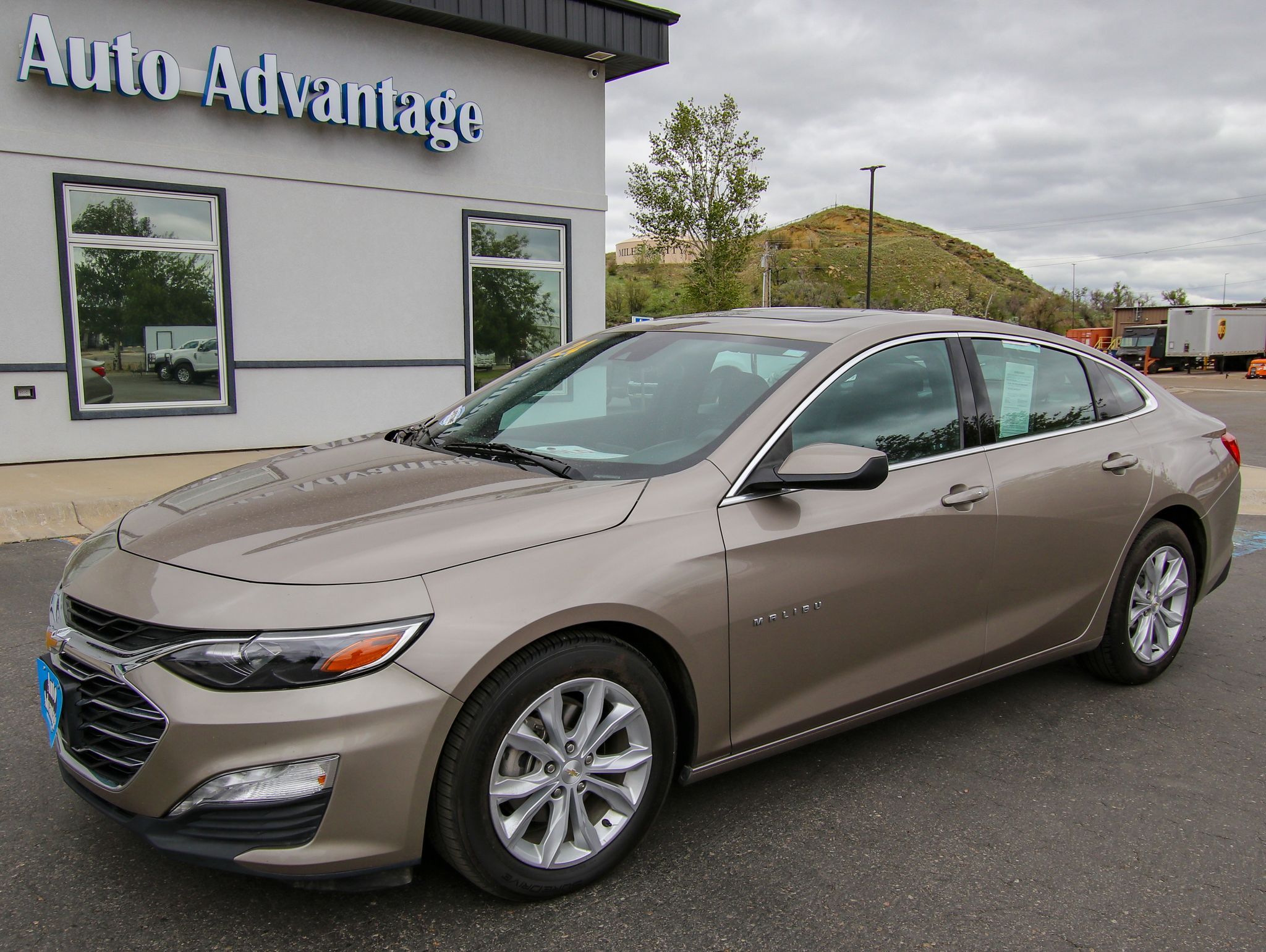 2024 Chevrolet Malibu LT with 1LT FWD   
