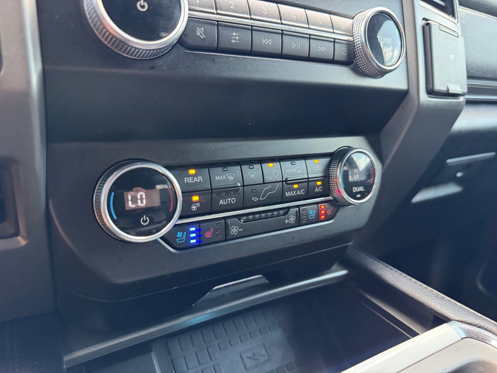 Used 2021 Ford Expedition XLT 4D Sport Utility