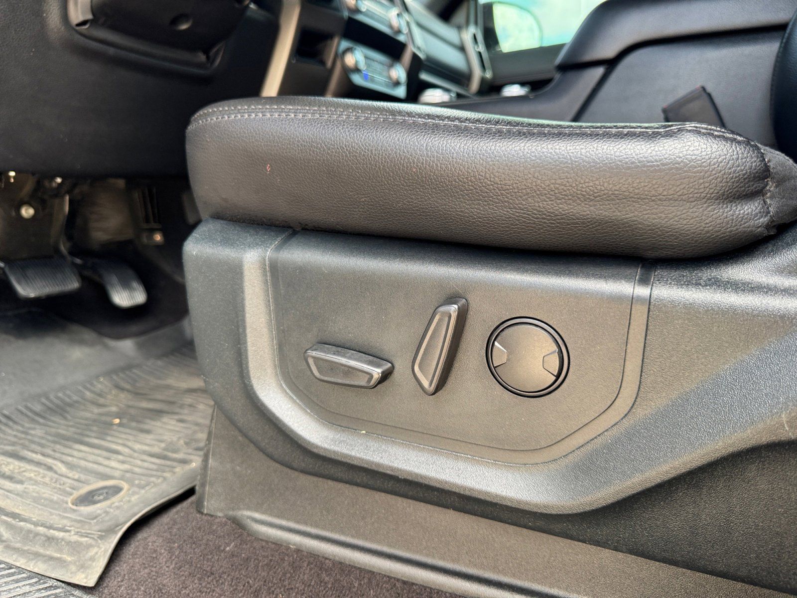 Used 2021 Ford Expedition XLT 4D Sport Utility