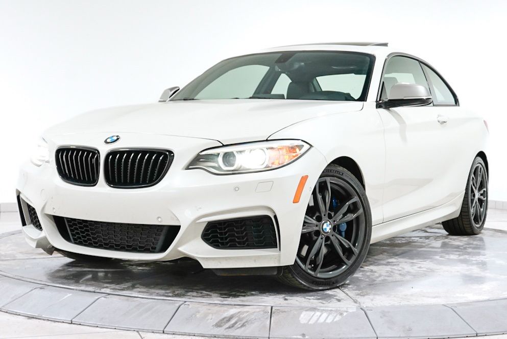 2017 BMW 2 Series M240i xDrive Coupe's photo