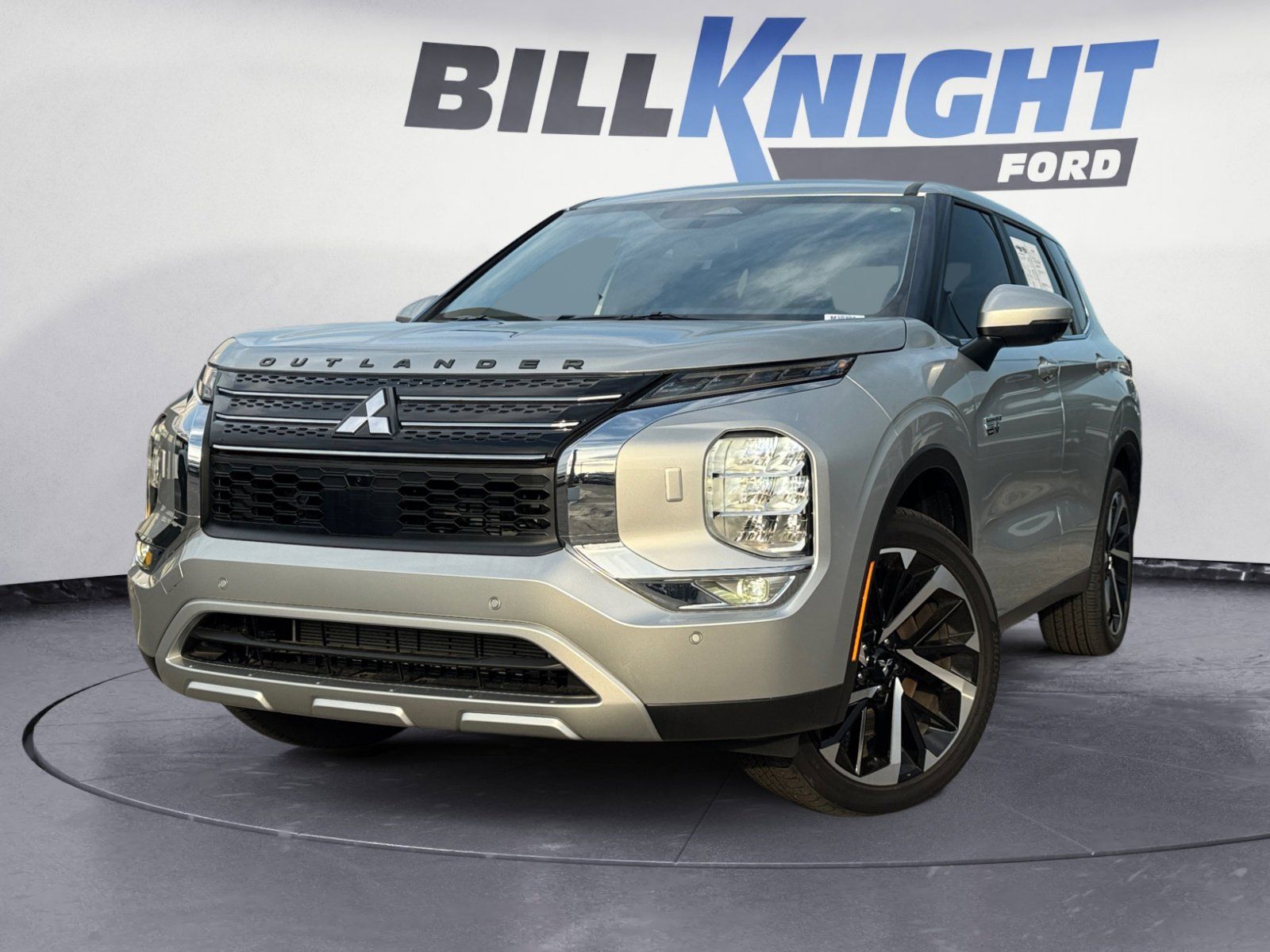 Used 2025 Mitsubishi Outlander PHEV SE 4D Sport Utility