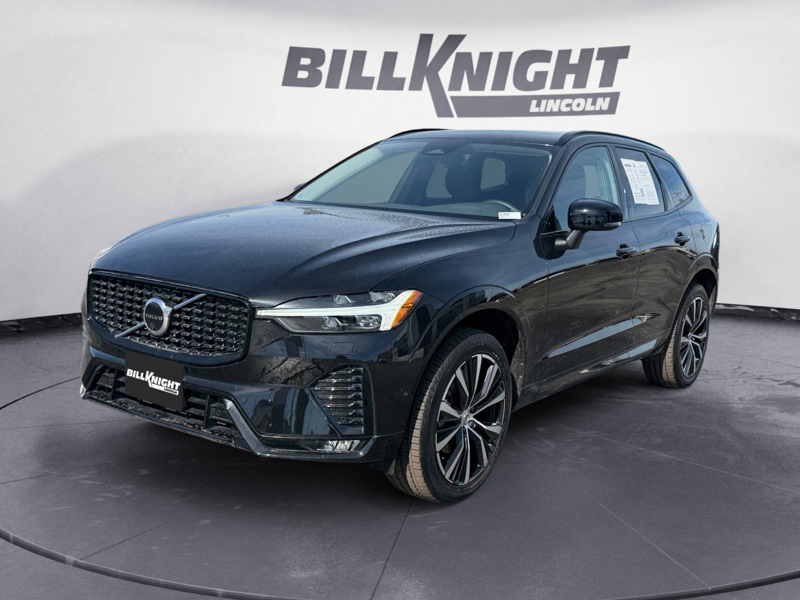 2023 Volvo XC60 B5 Plus Dark Theme AWD