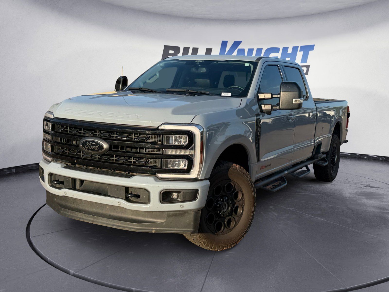 Glacier Gray Metallic TriCoat 2024 Ford F-350 Super Duty Lariat Crew Cab 4WD Pickup Truck Four-Wheel Drive Automatic