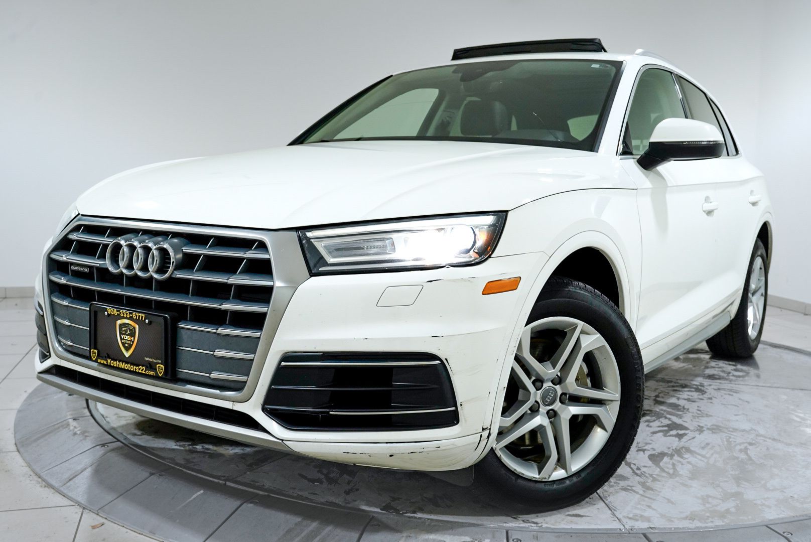 2019 Audi Q5 2.0T quattro S tronic Premium's photo