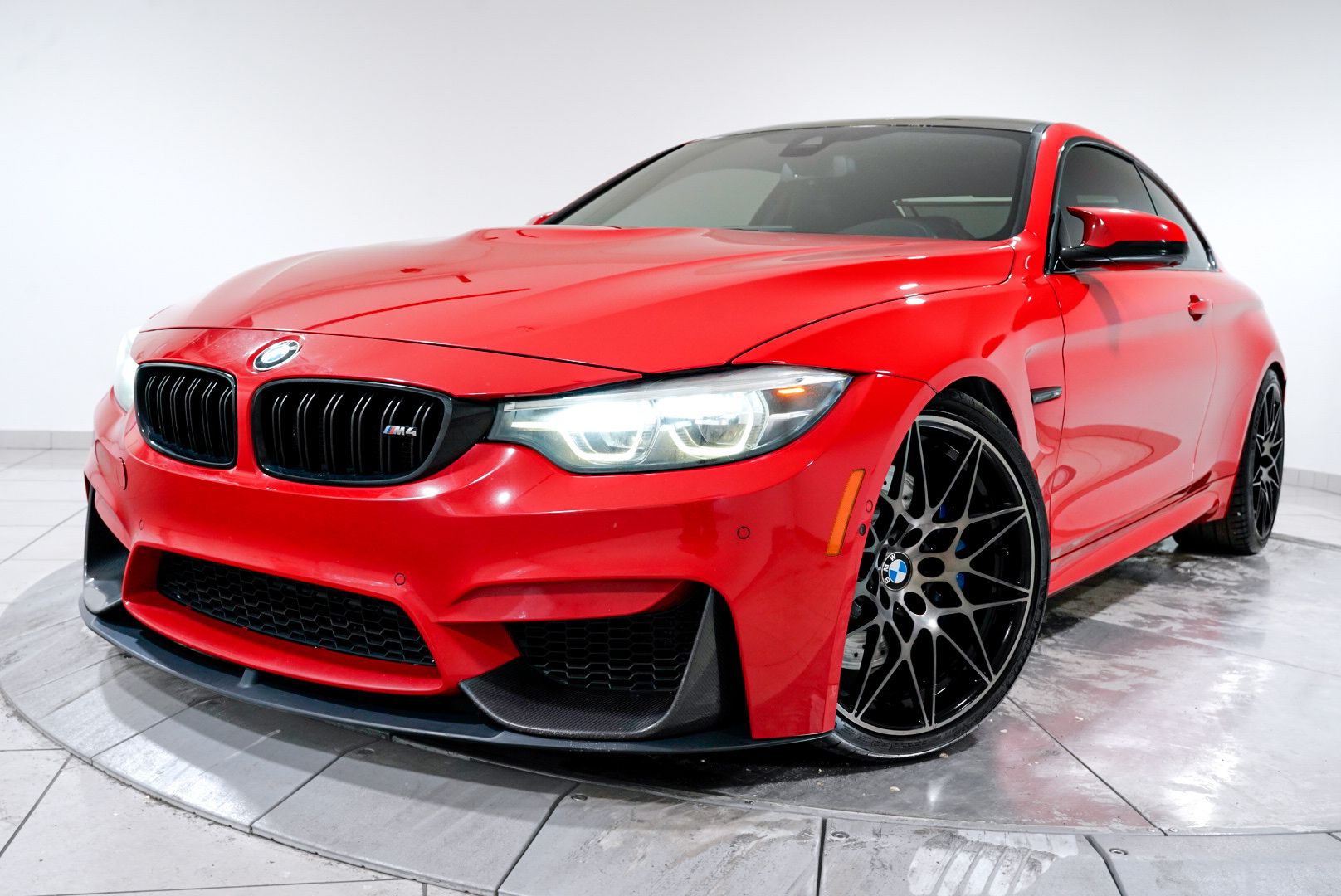 2018 BMW M4 -'s photo