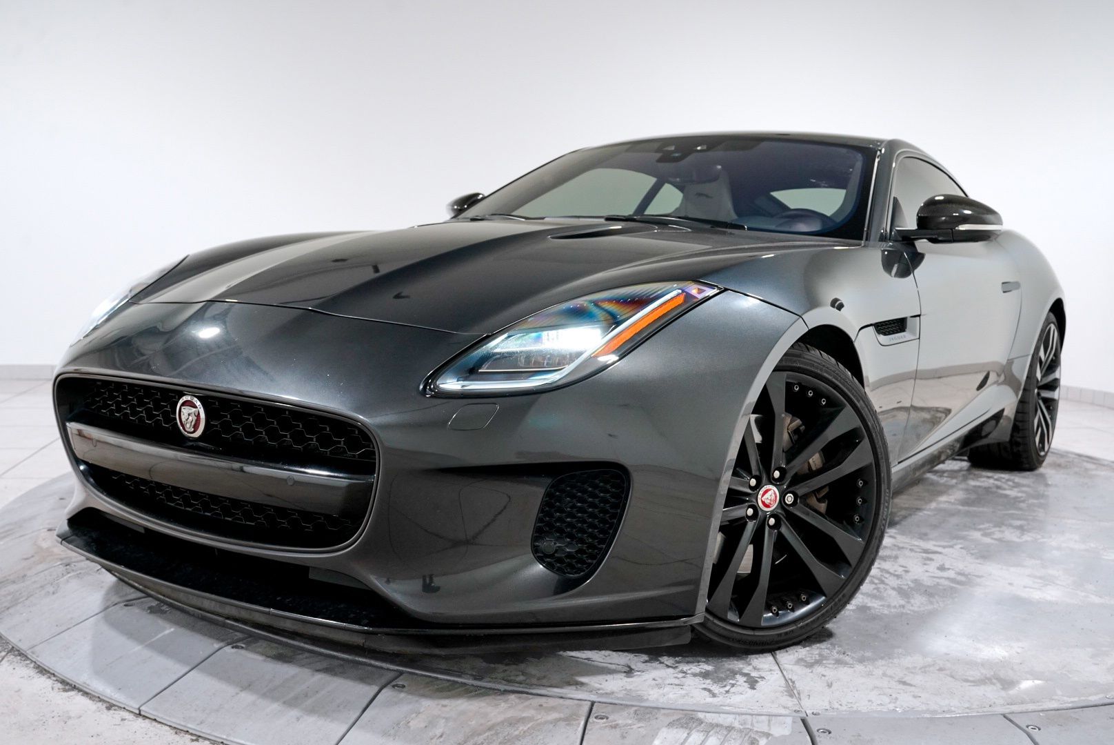 2020 Jaguar F-TYPE Coupe 296hp's photo