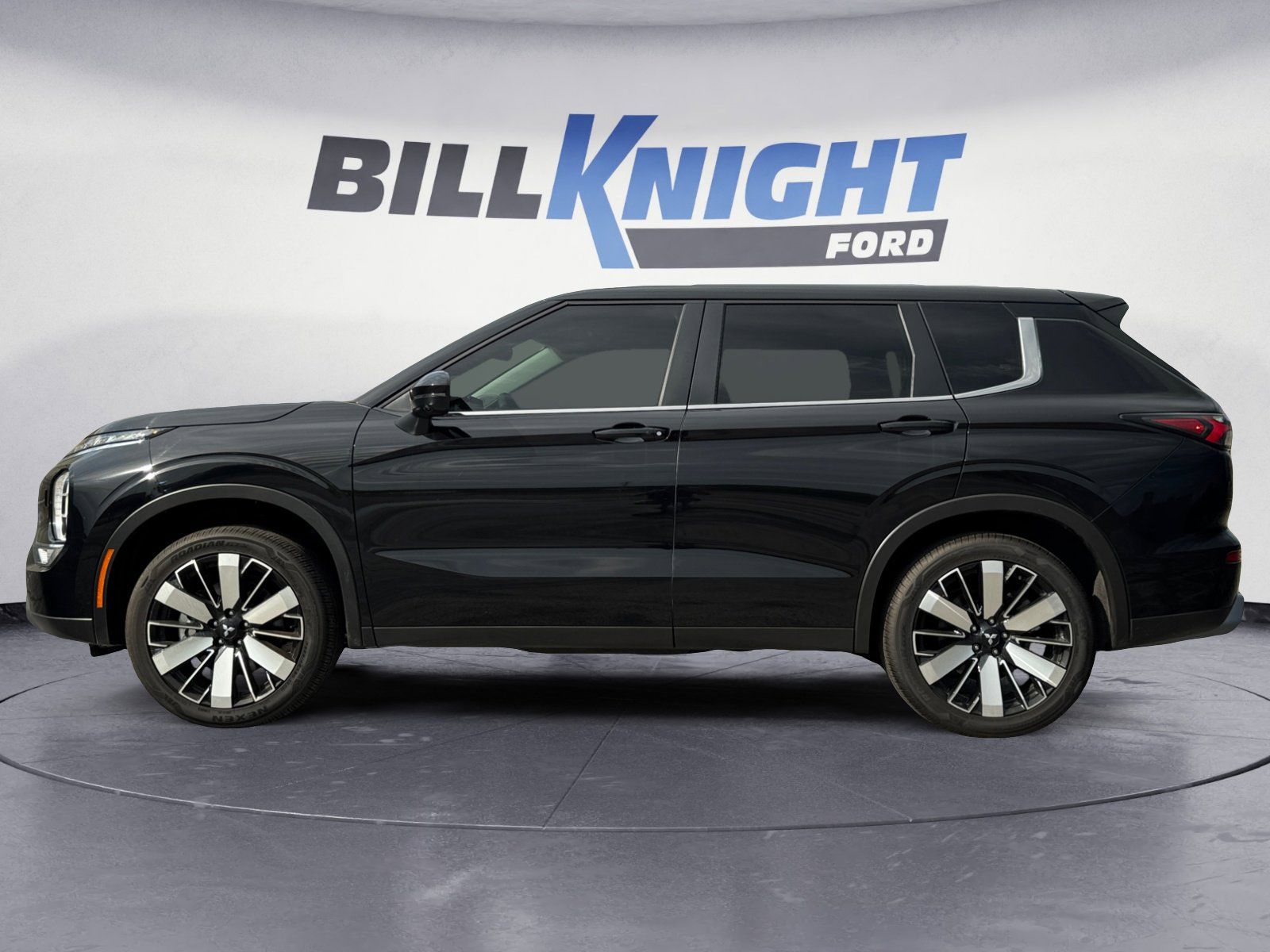 Used 2025 Mitsubishi Outlander SE 4D Sport Utility