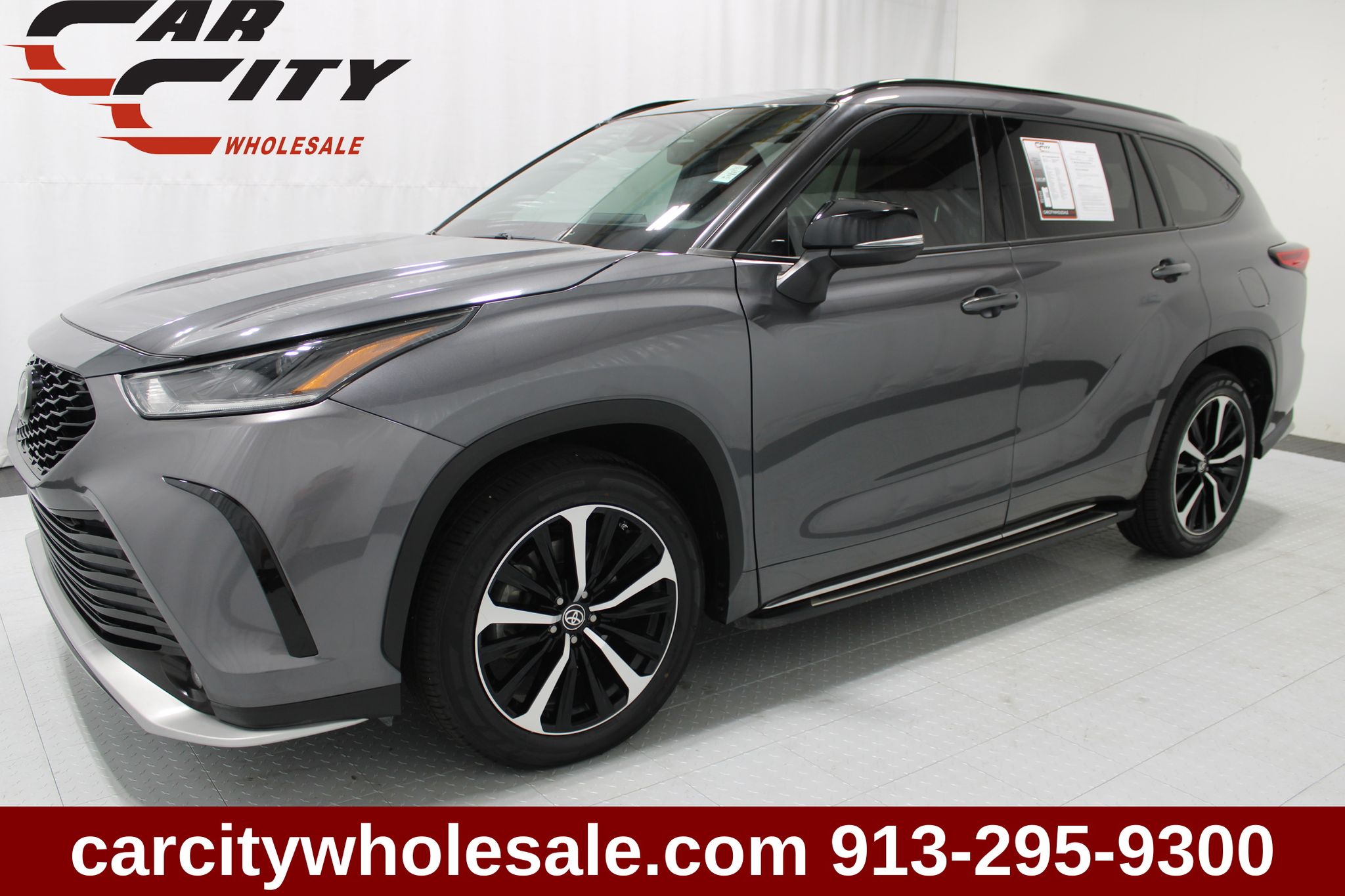 Magnetic Gray Metallic 2021 Toyota Highlander SUV / Crossover All-Wheel Drive 8-Speed Automatic