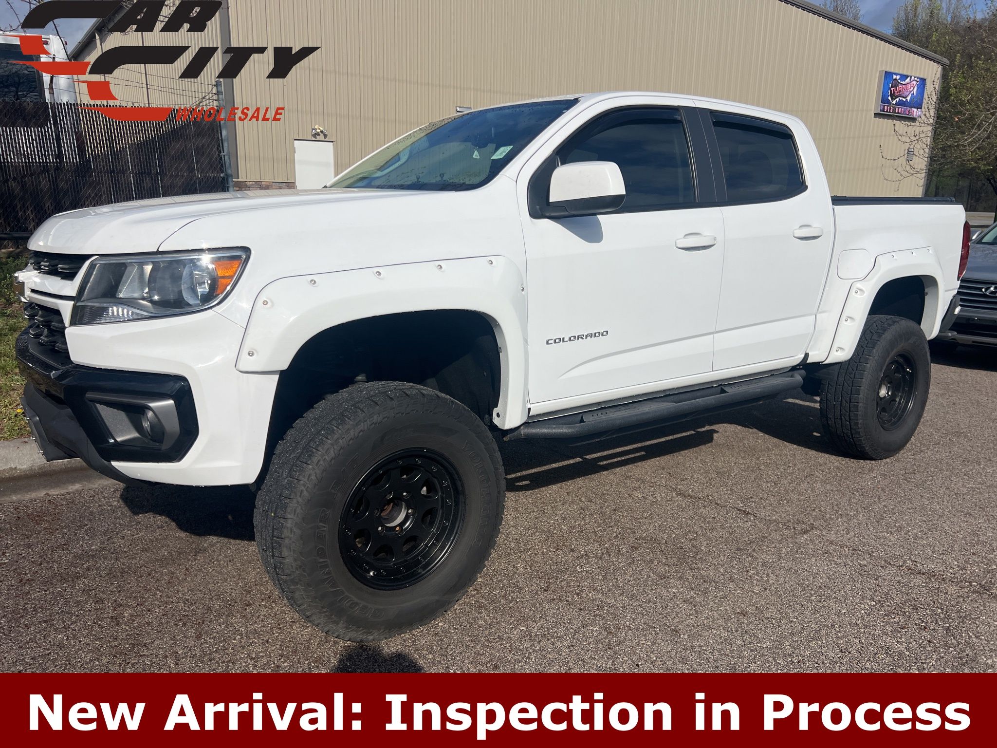 Summit White 2022 Chevrolet Colorado LT Crew Cab 4WD Pickup Truck Four-Wheel Drive 8-Speed Automatic