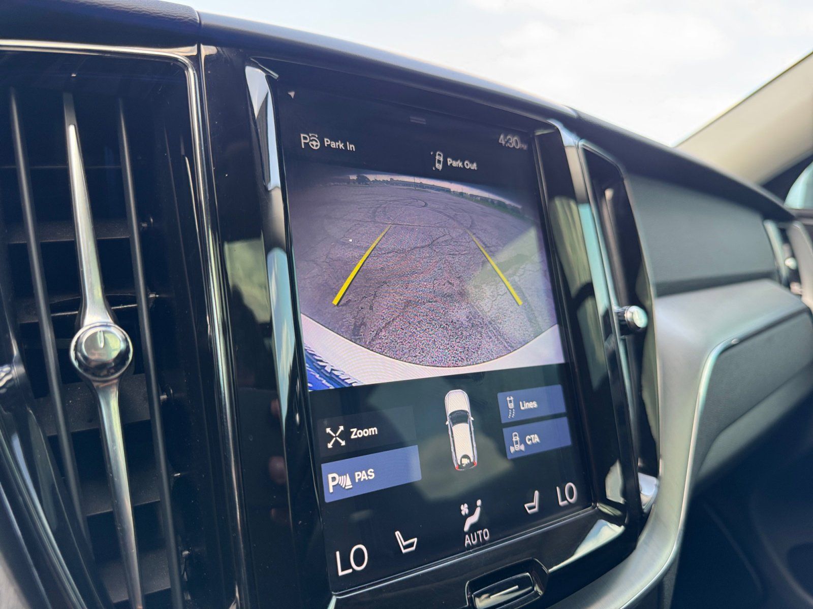 Used 2019 Volvo XC60 T6 Momentum 4D Sport Utility