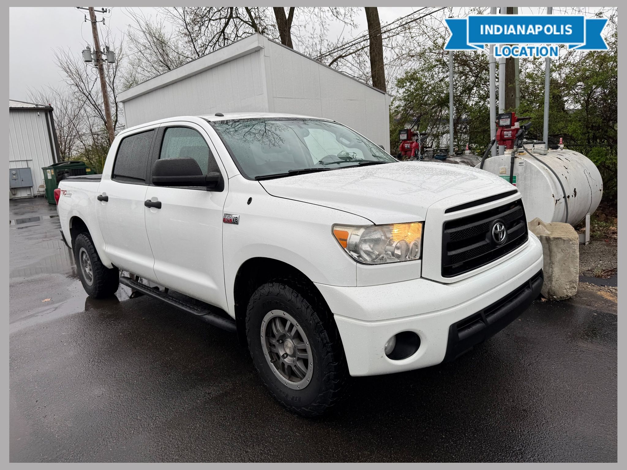 White 2012 Toyota Tundra Tundra Grade CrewMax 5.7L FFV 4WD Pickup Truck Four-Wheel Drive 6-Speed Automatic Overdrive