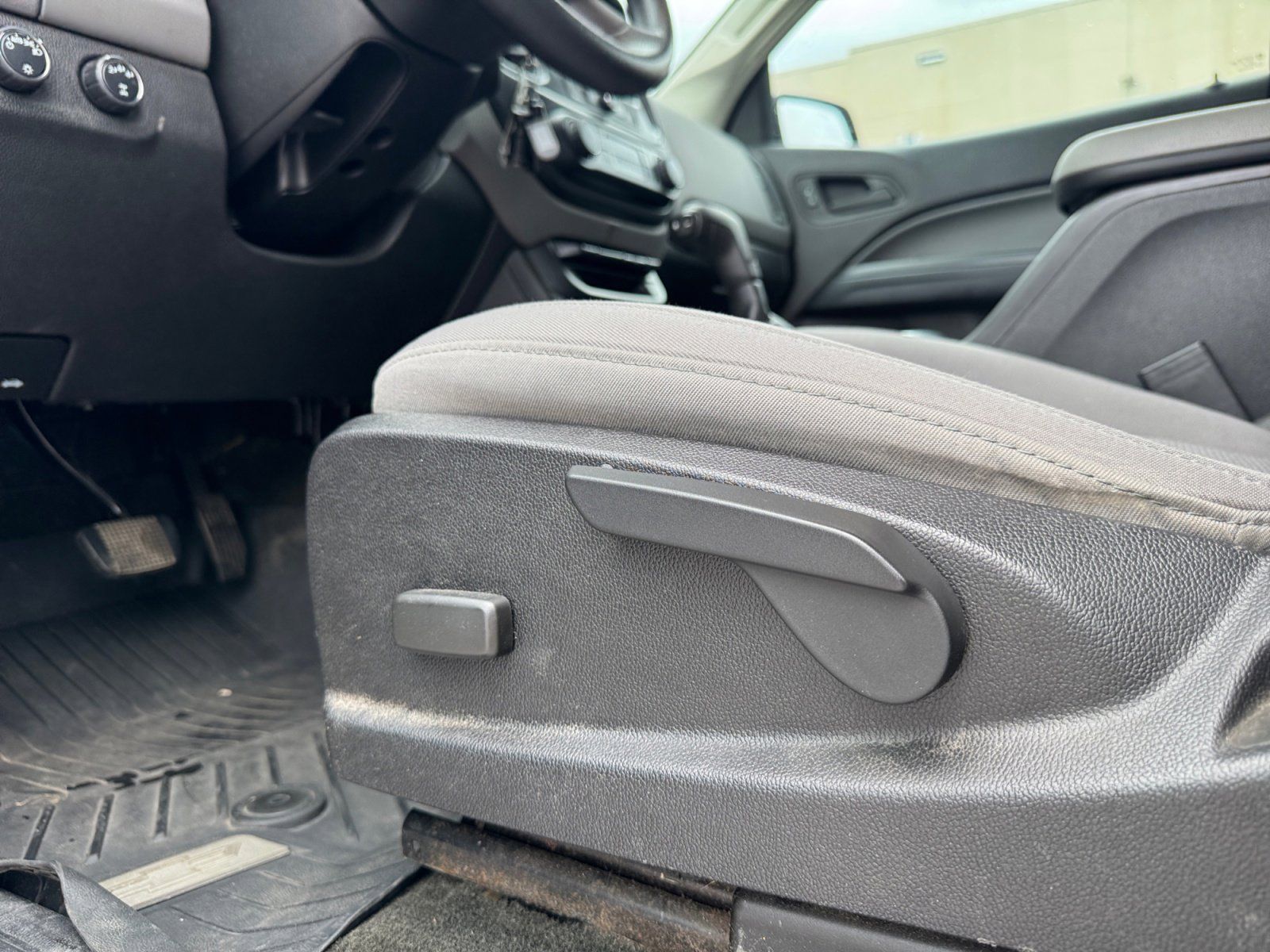 Used 2018 Chevrolet Colorado Work Truck 4D Crew Cab