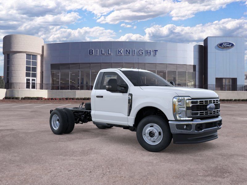 2026 Ford F-350 Super Duty Chassis Cab
