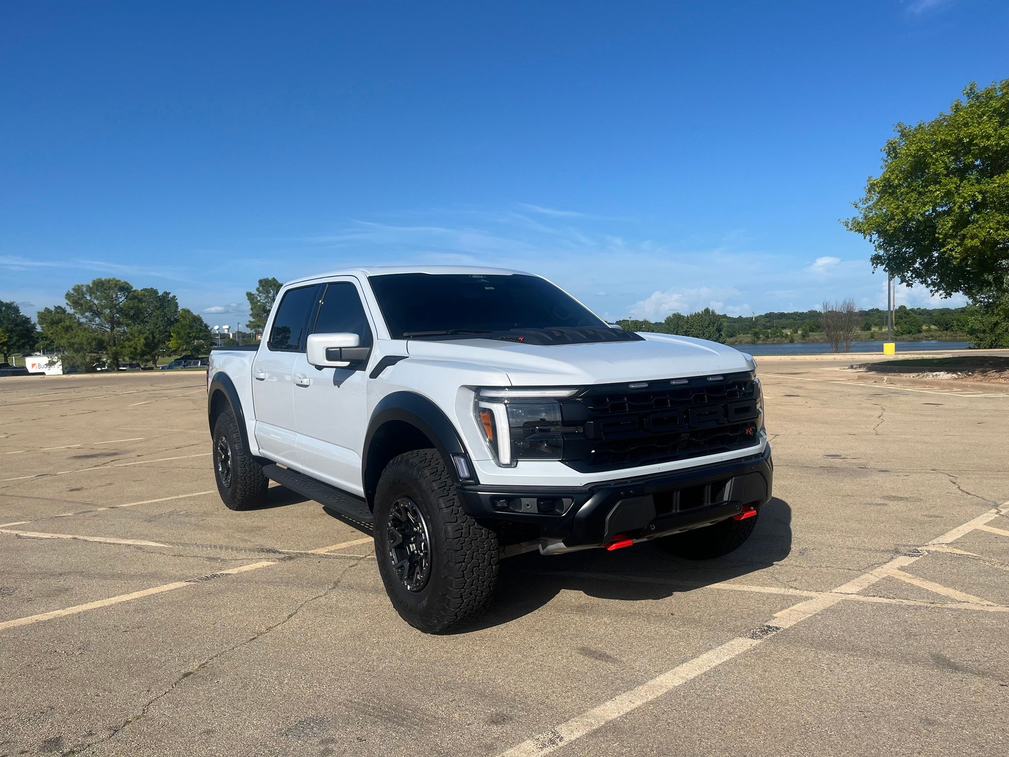 White Metallic 2025 Ford F-150 Pickup Truck Four-Wheel Drive Automatic