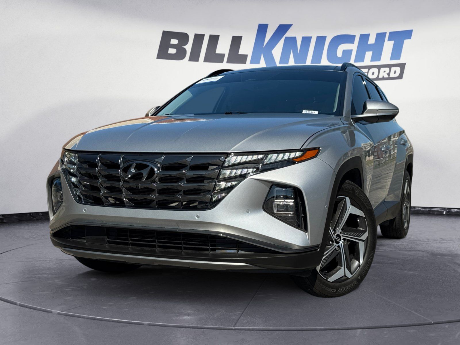 Shimmering Silver 2024 Hyundai Tucson SUV / Crossover Front-Wheel Drive 8-Speed Automatic