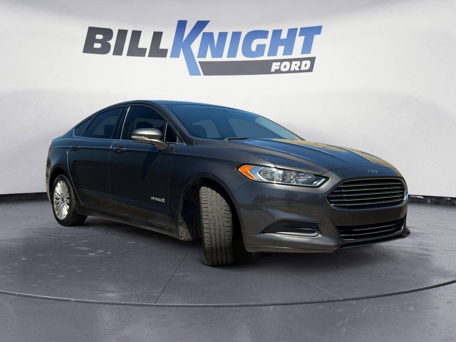 Used 2016 Ford Fusion Hybrid SE 4D Sedan