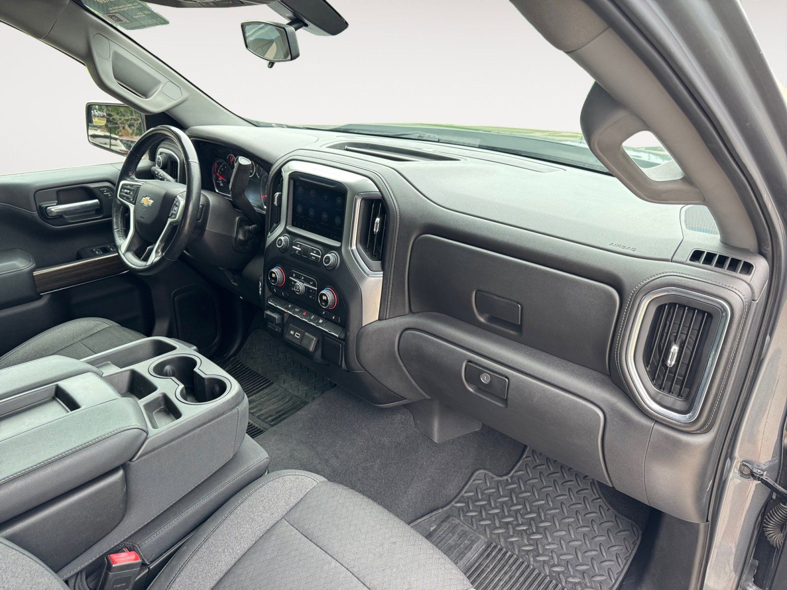 Used 2020 Chevrolet Silverado 1500 LT 4D Crew Cab