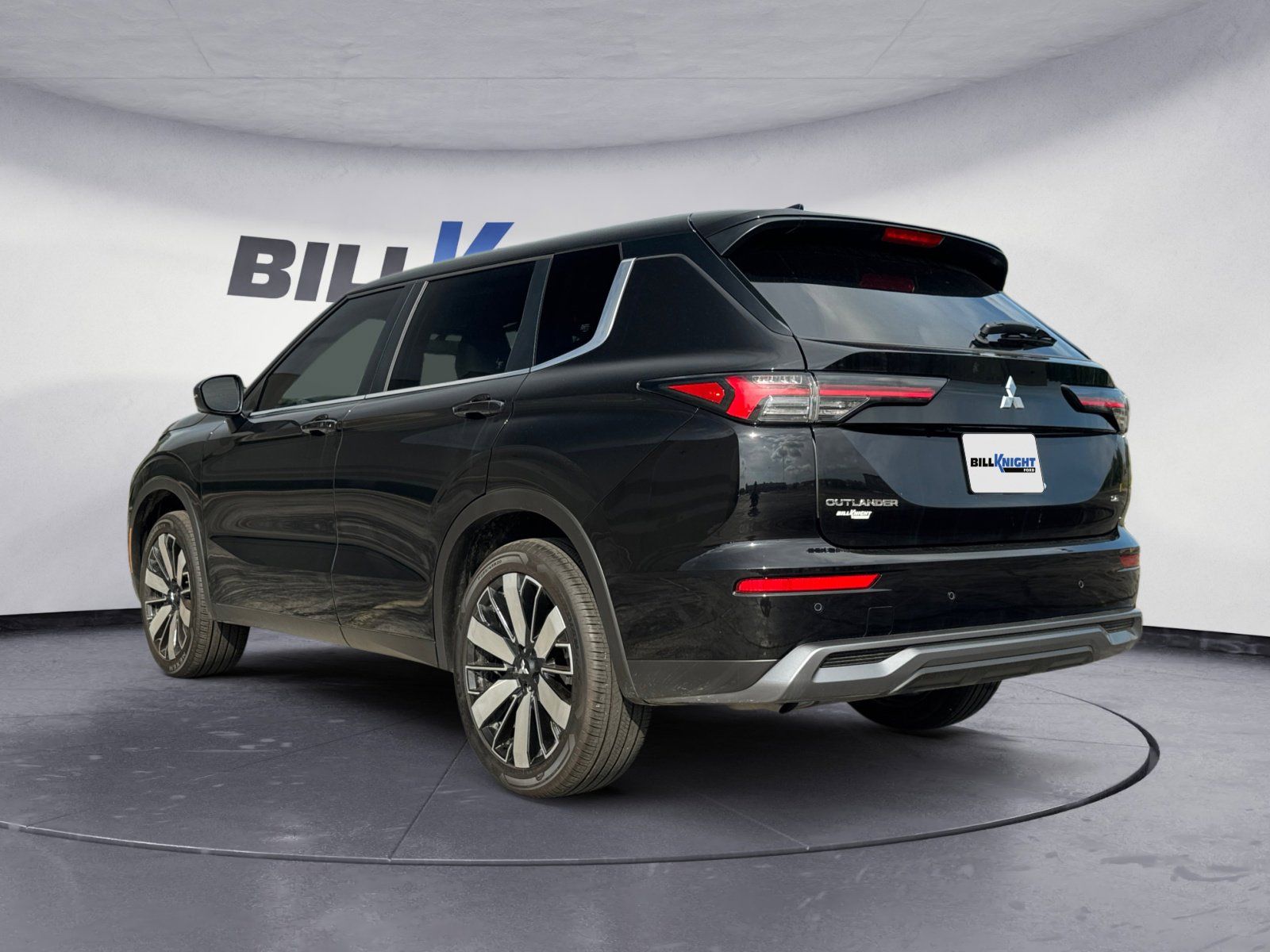 Used 2025 Mitsubishi Outlander SE 4D Sport Utility