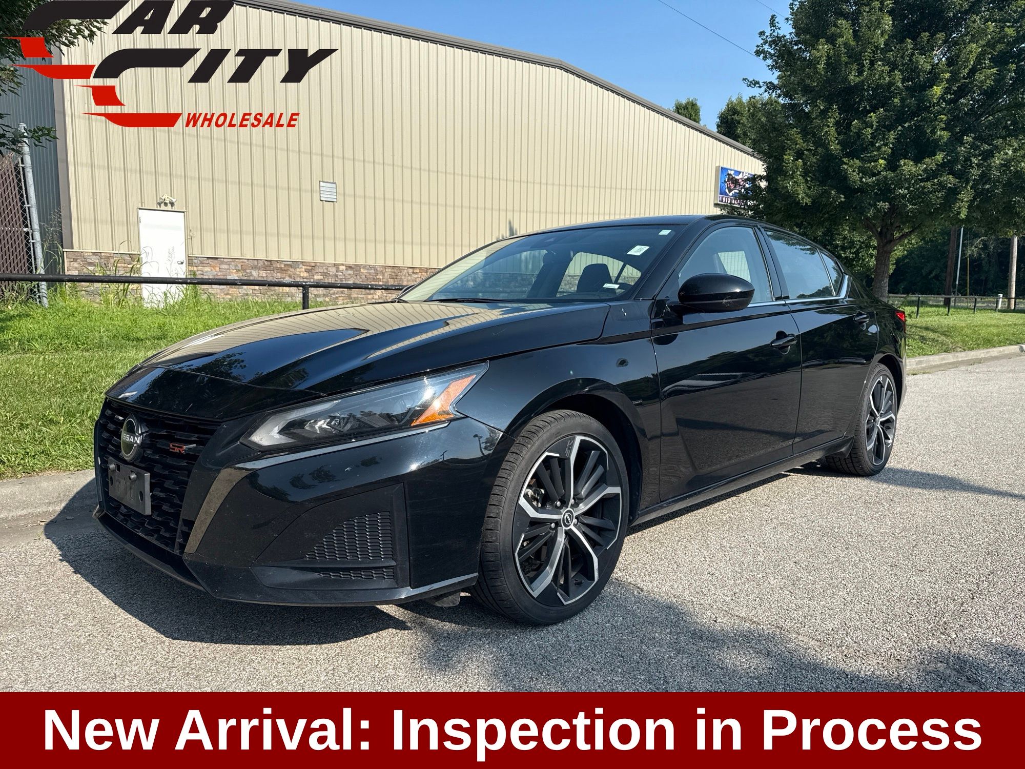 Super Black Clearcoat 2024 Nissan Altima Sedan Front-Wheel Drive Continuously Variable Transmission