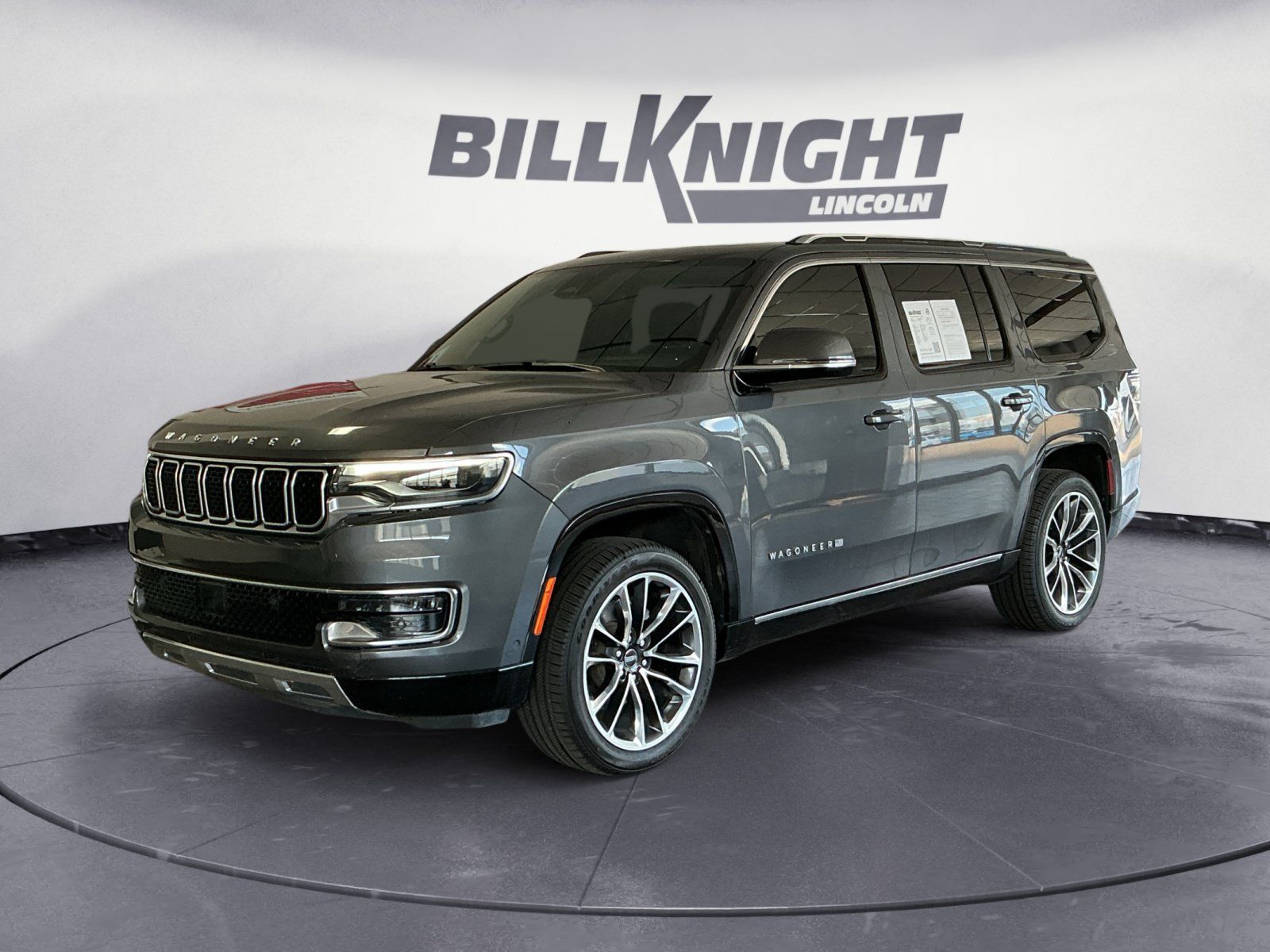 Baltic Gray Metallic Clearcoat 2022 Jeep Wagoneer Series III 4WD SUV / Crossover Four-Wheel Drive 8-Speed Automatic