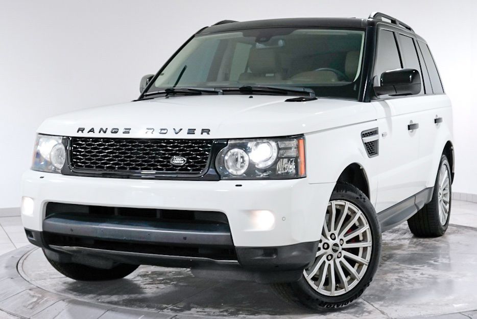 White 2013 Land Rover Range Rover Sport SUV / Crossover Four-Wheel Drive 6-Speed Automatic