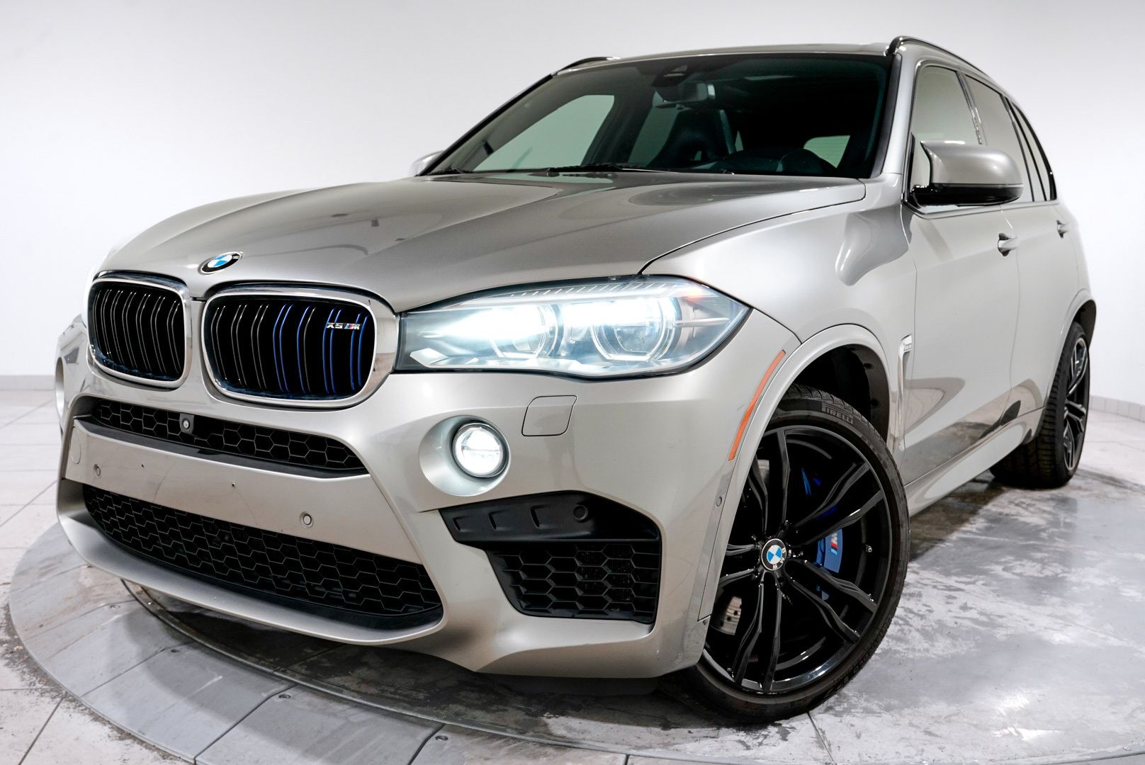 2018 BMW X5 M xDrive M's photo