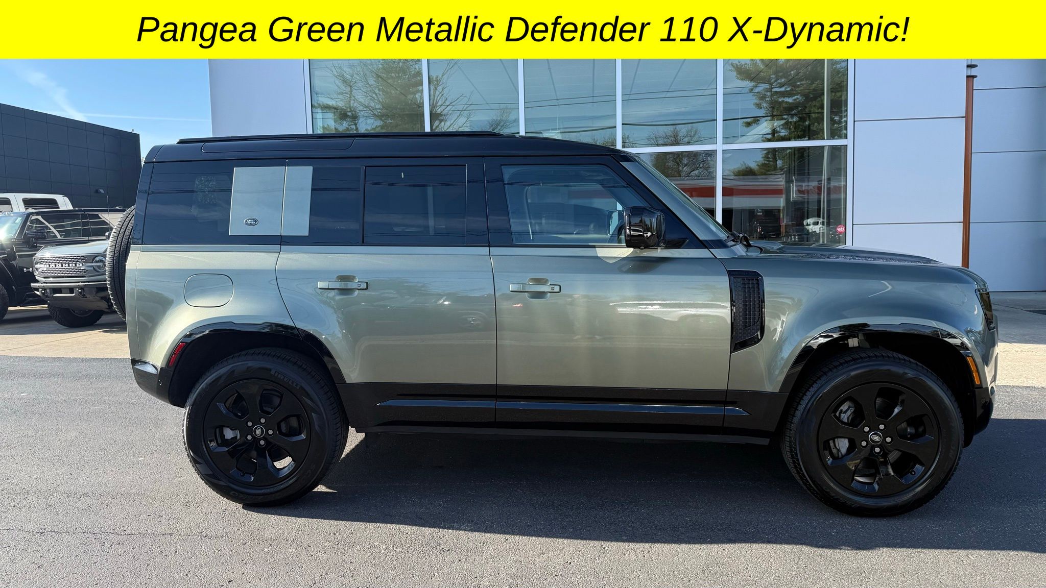 2023 Land Rover Defender 110 X-Dynamic SE AWD