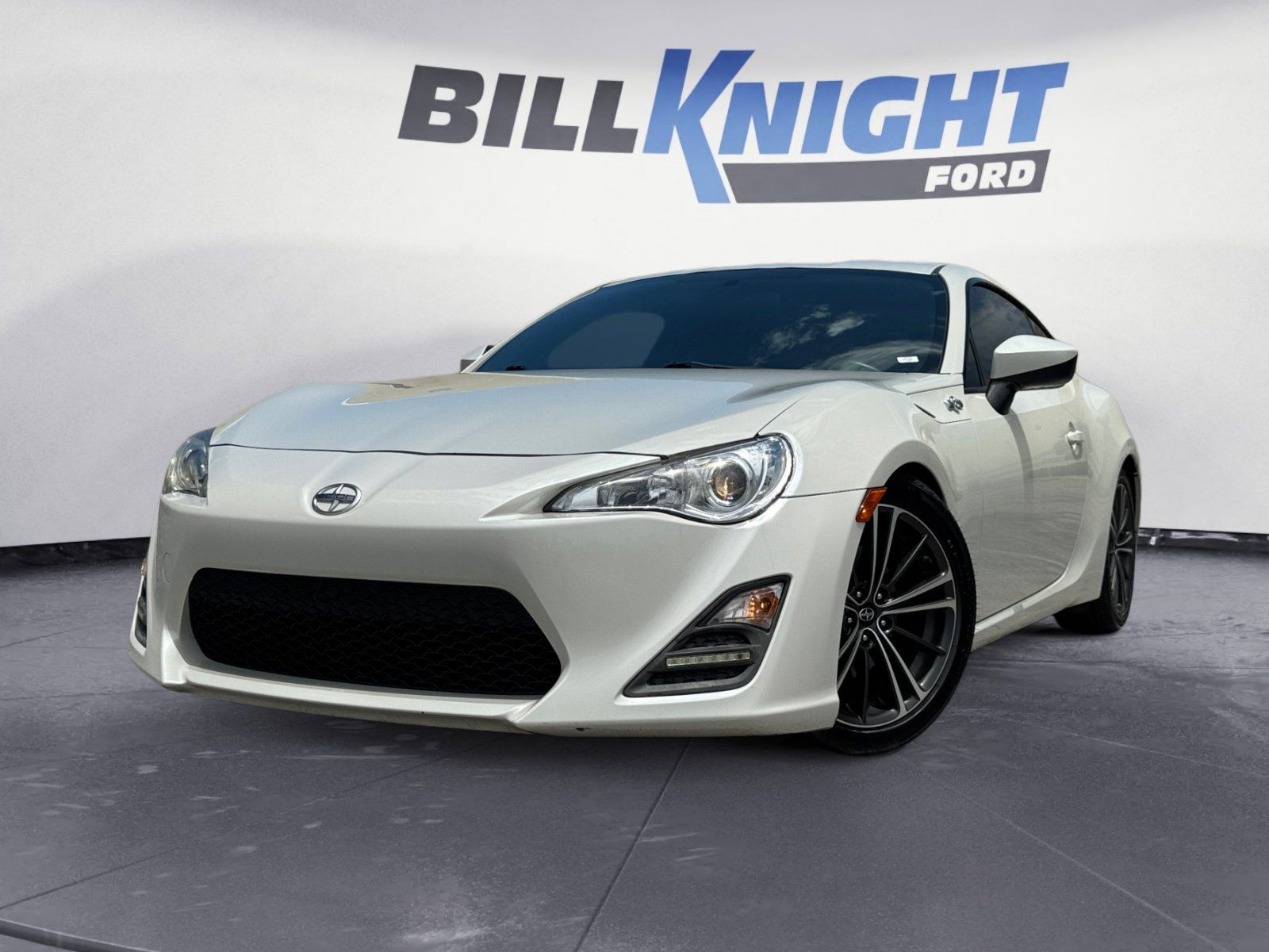 Halo 2016 Scion FR-S Base Coupe Rear-Wheel Drive 6-Speed Manual